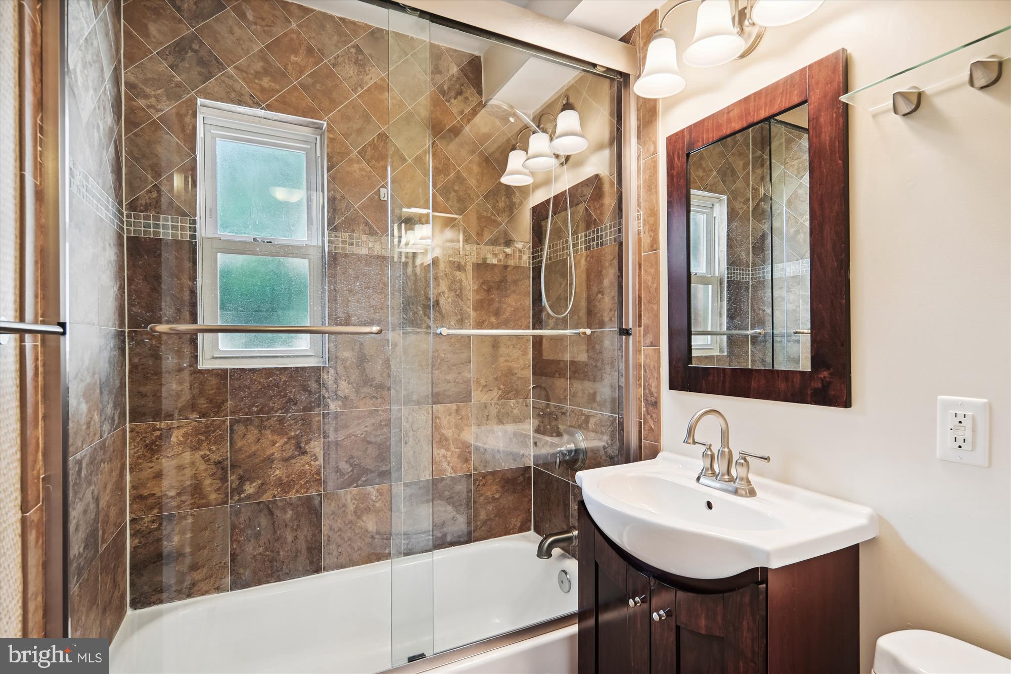 TYLER PARK - Residential Lease