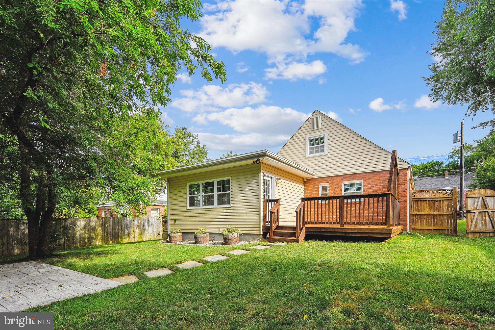 TYLER PARK - Residential Lease