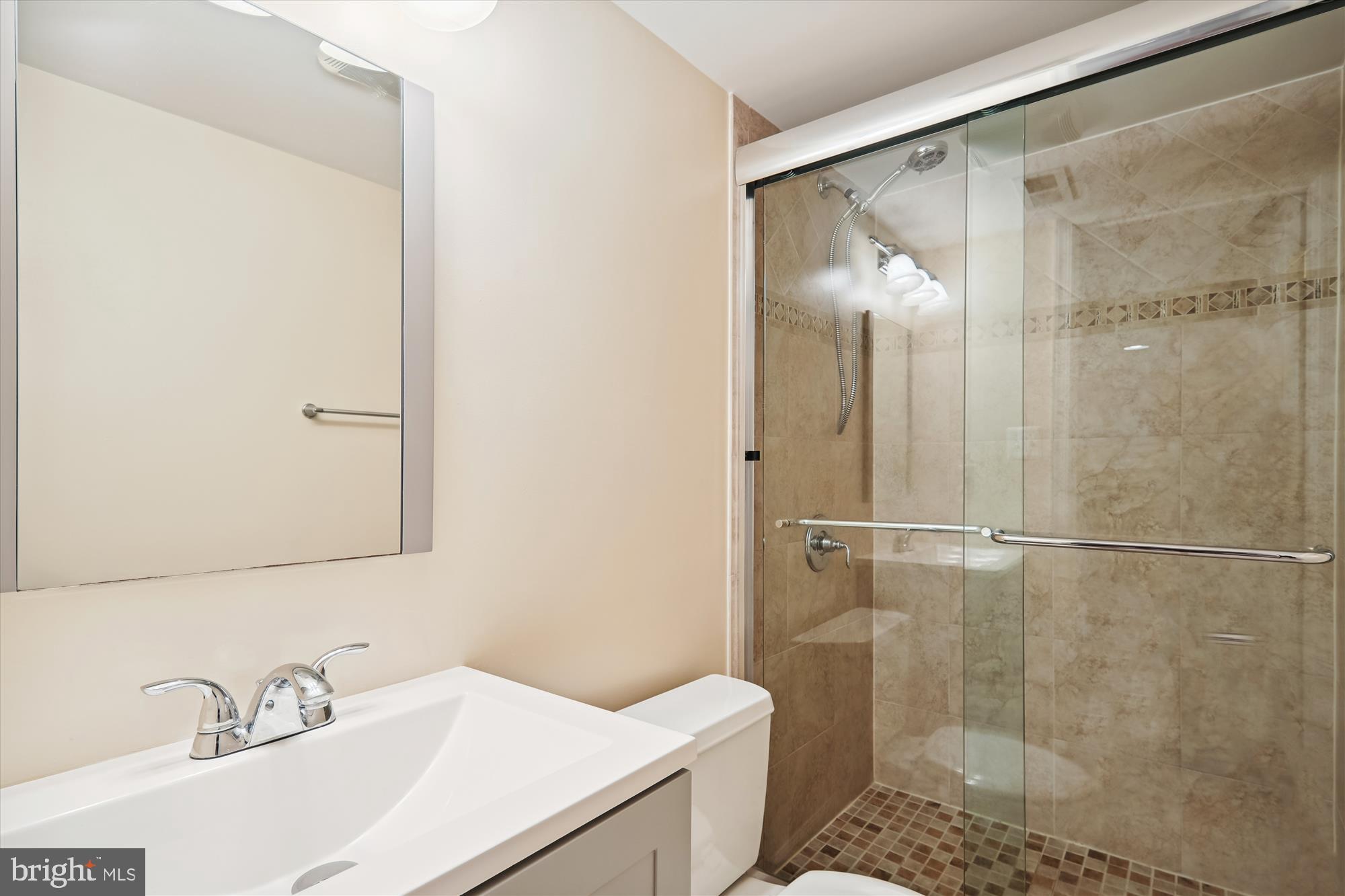 TYLER PARK - Residential Lease