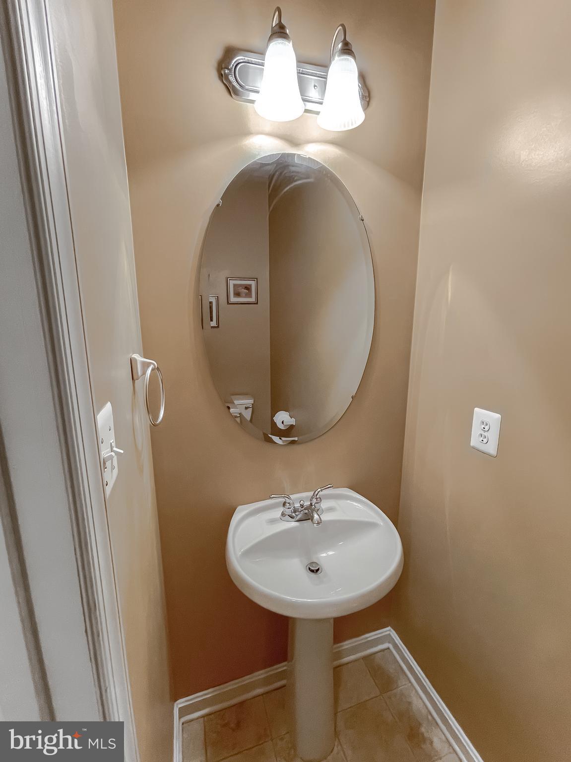 PEMBROOKE - Residential