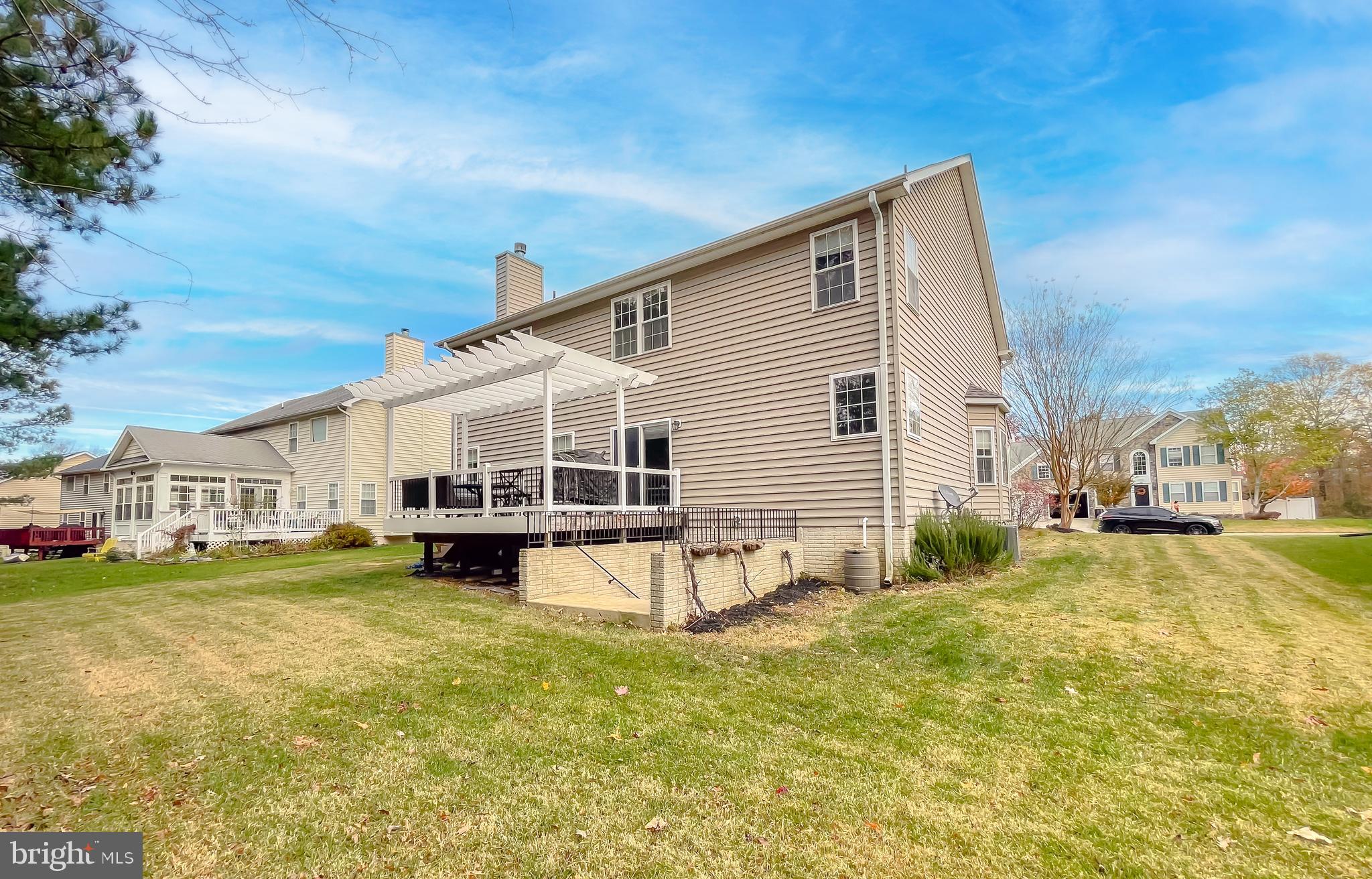 PEMBROOKE - Residential