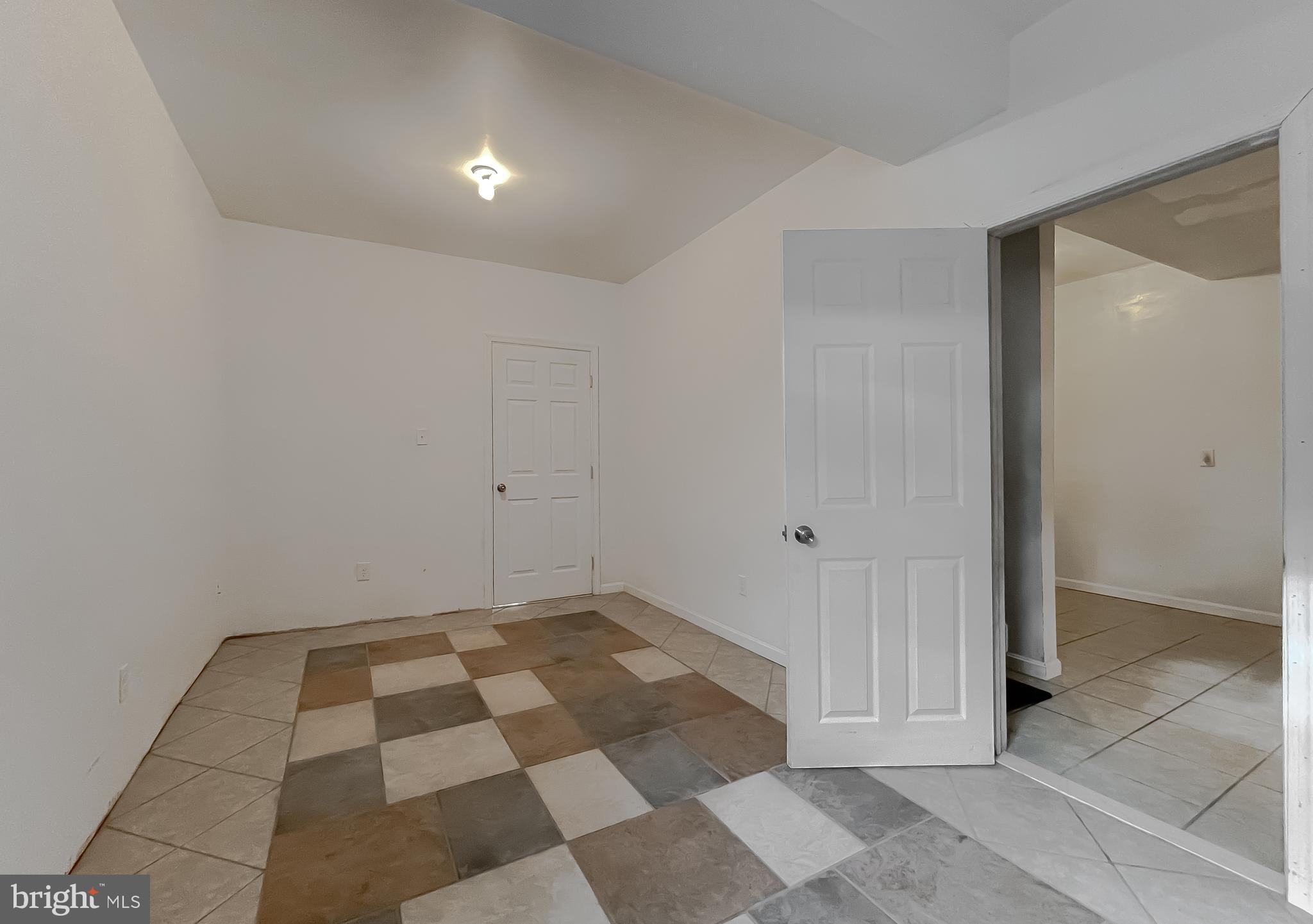 PEMBROOKE - Residential