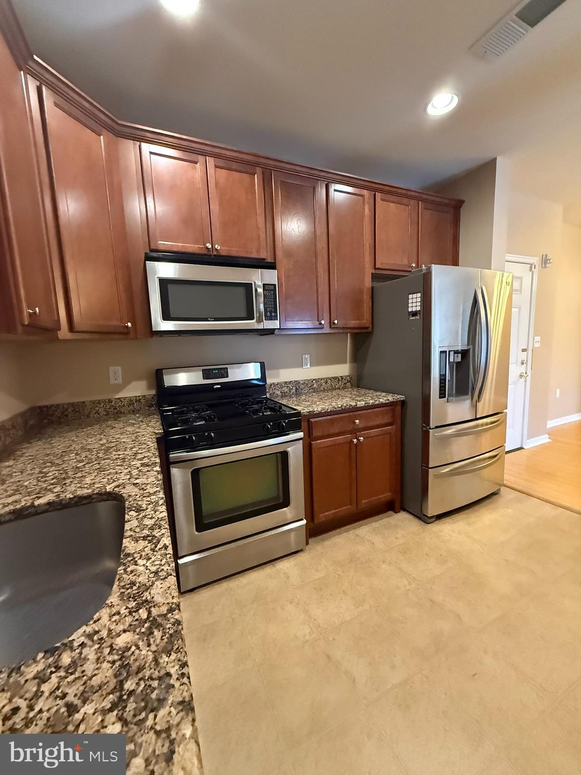 224 BREEDERS CUP DRIVE