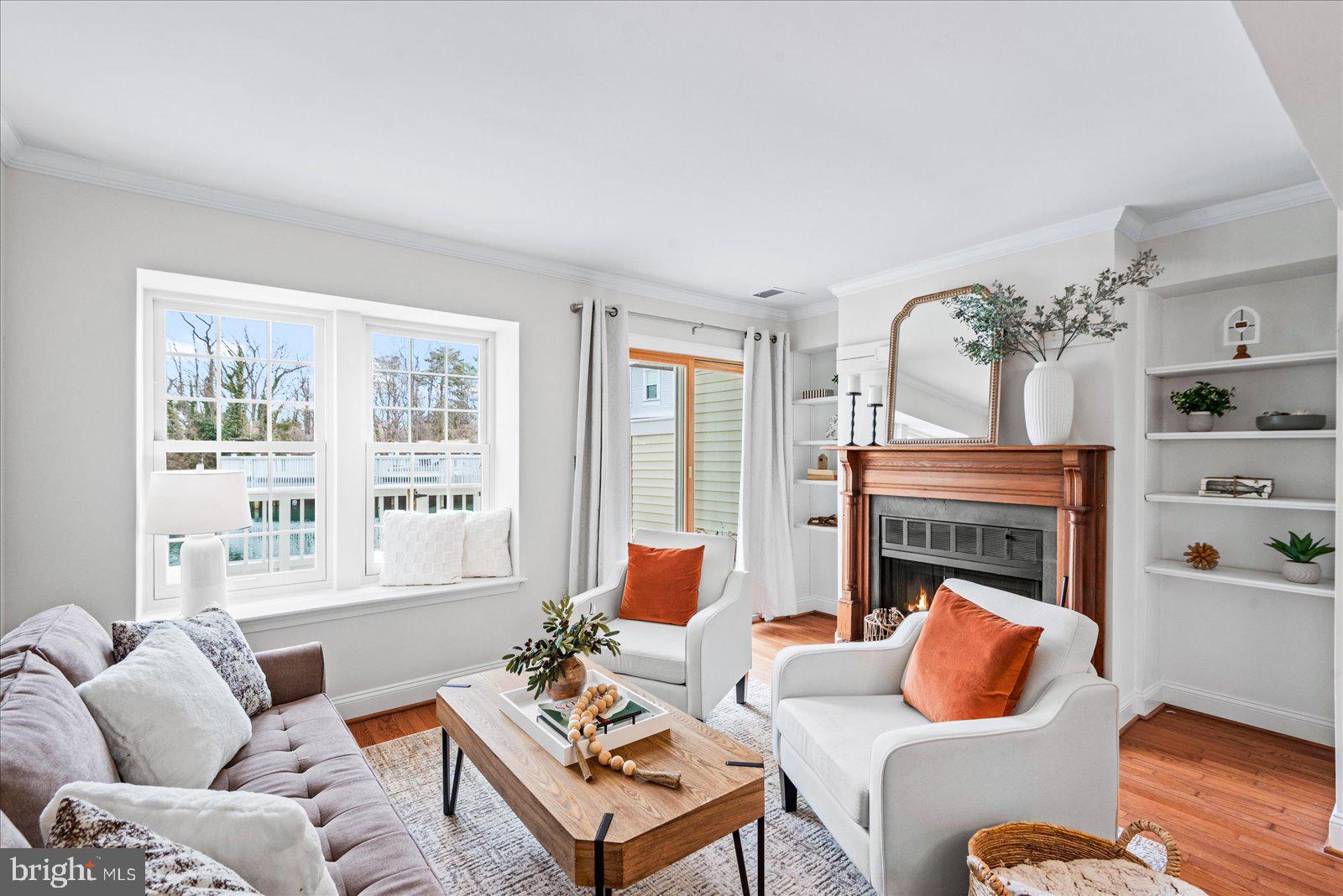 WATERS EDGE - Residential