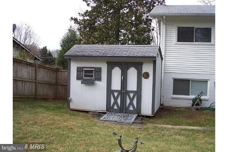 RAVENSWORTH GROVE - Residential Lease