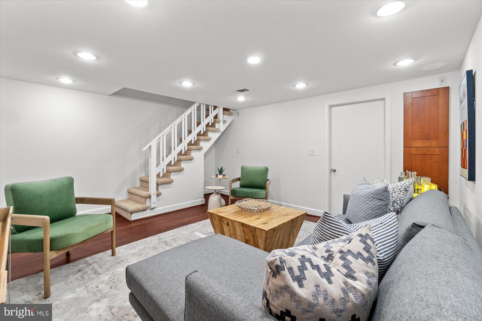 DEL RAY - Residential