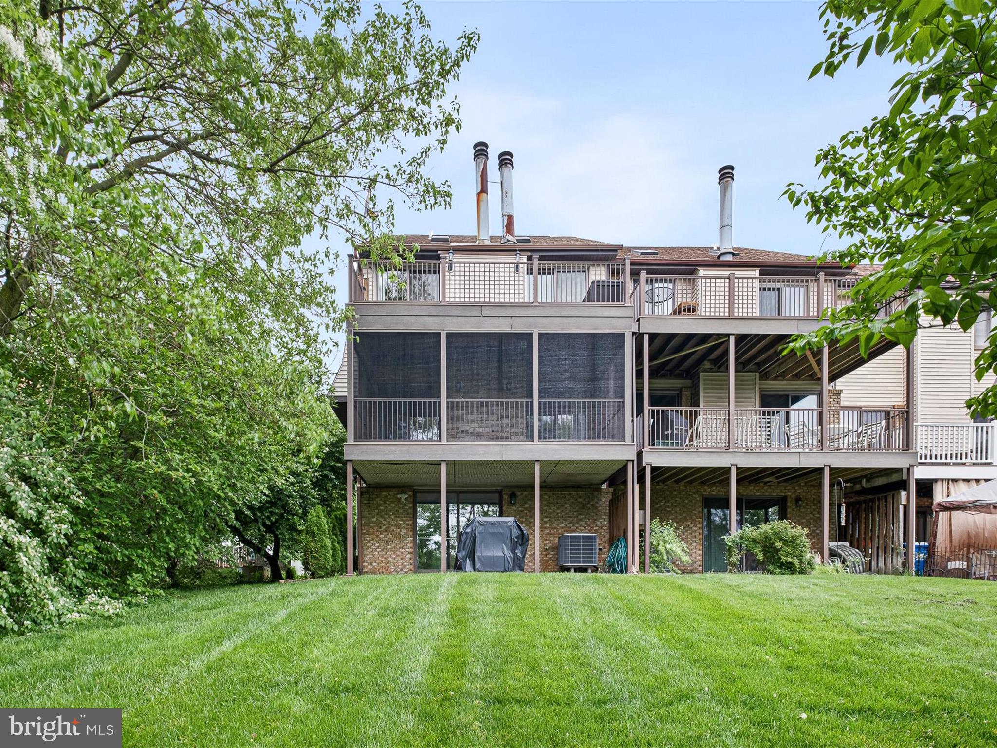 1514 SETON VILLA LANE