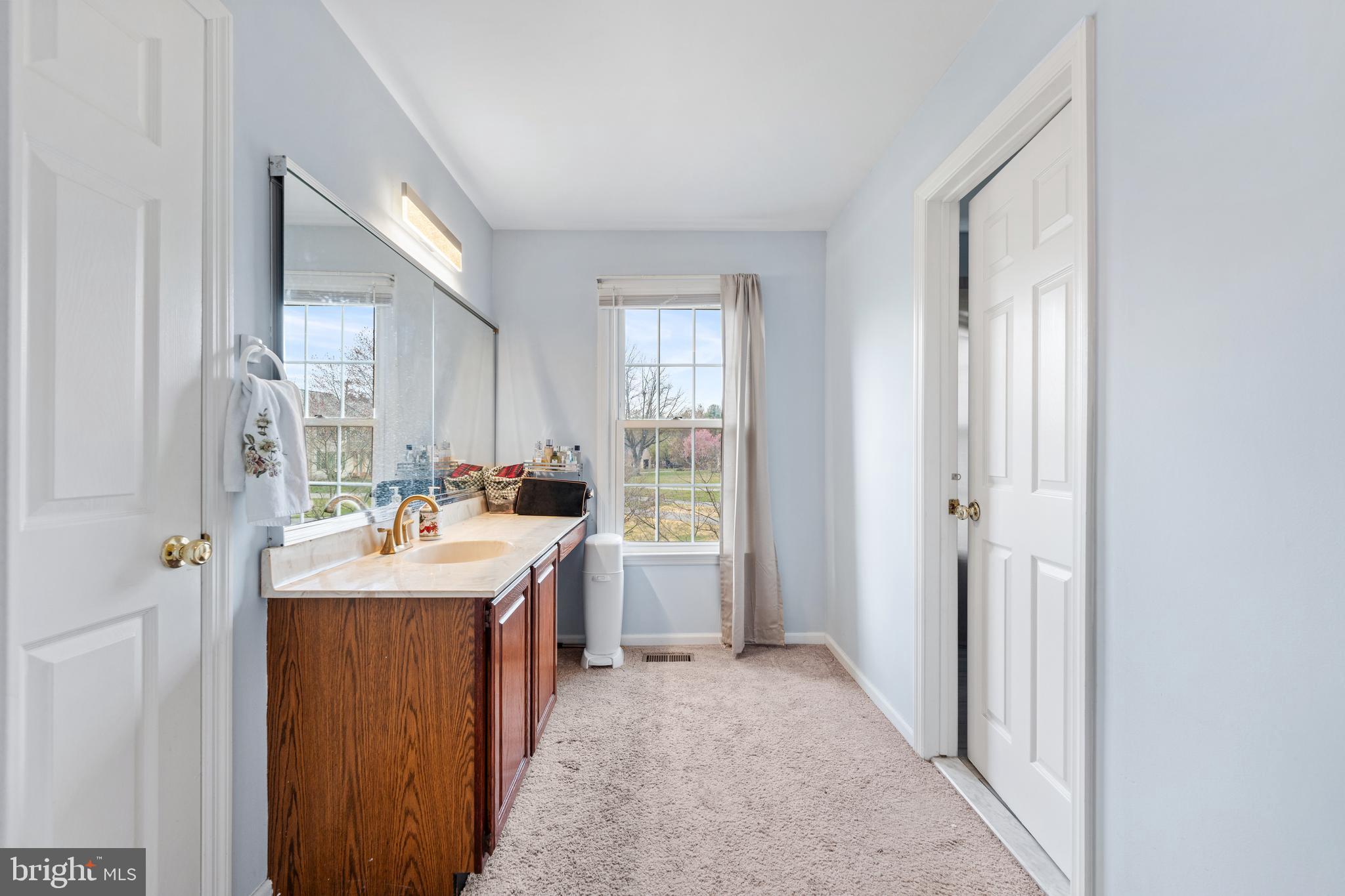 FOX HOLLOW - Residential