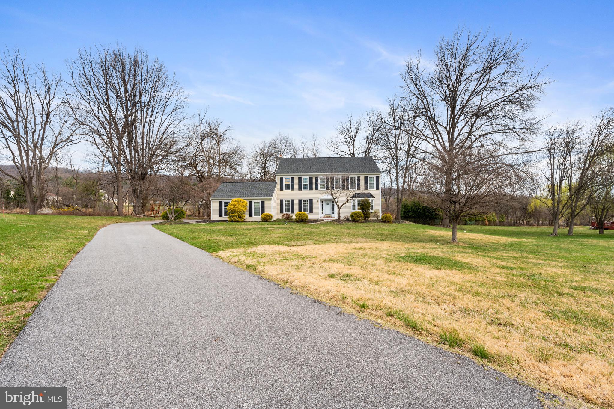 FOX HOLLOW - Residential