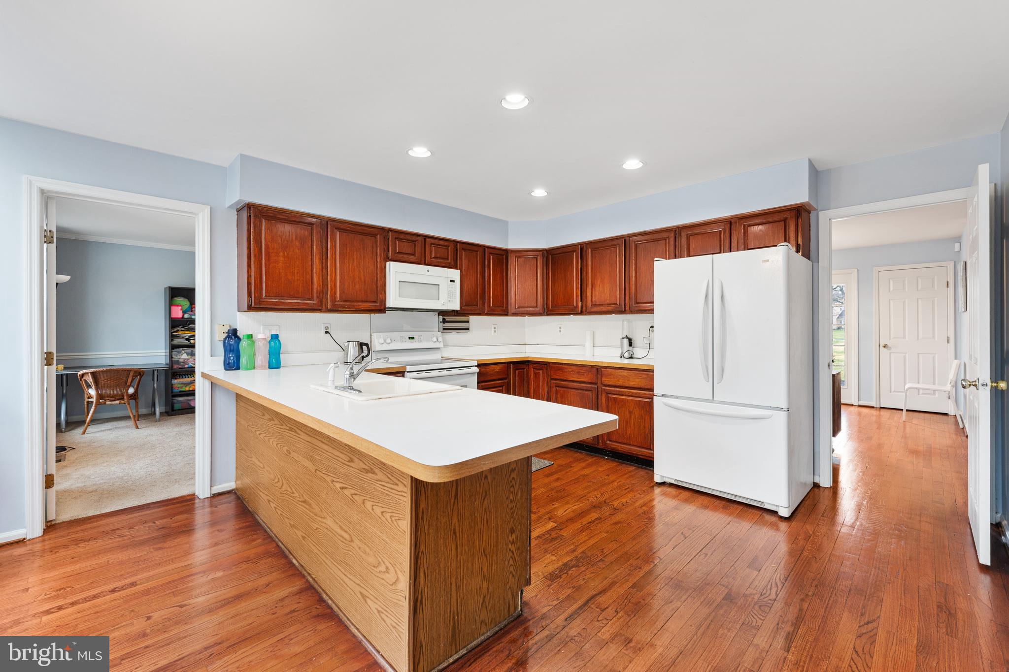 1068 ARMSTRONG COURT