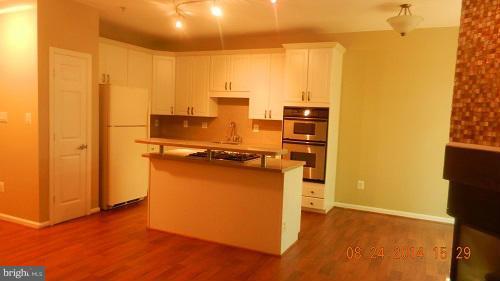 GREY ROCK VILLAS - Residential