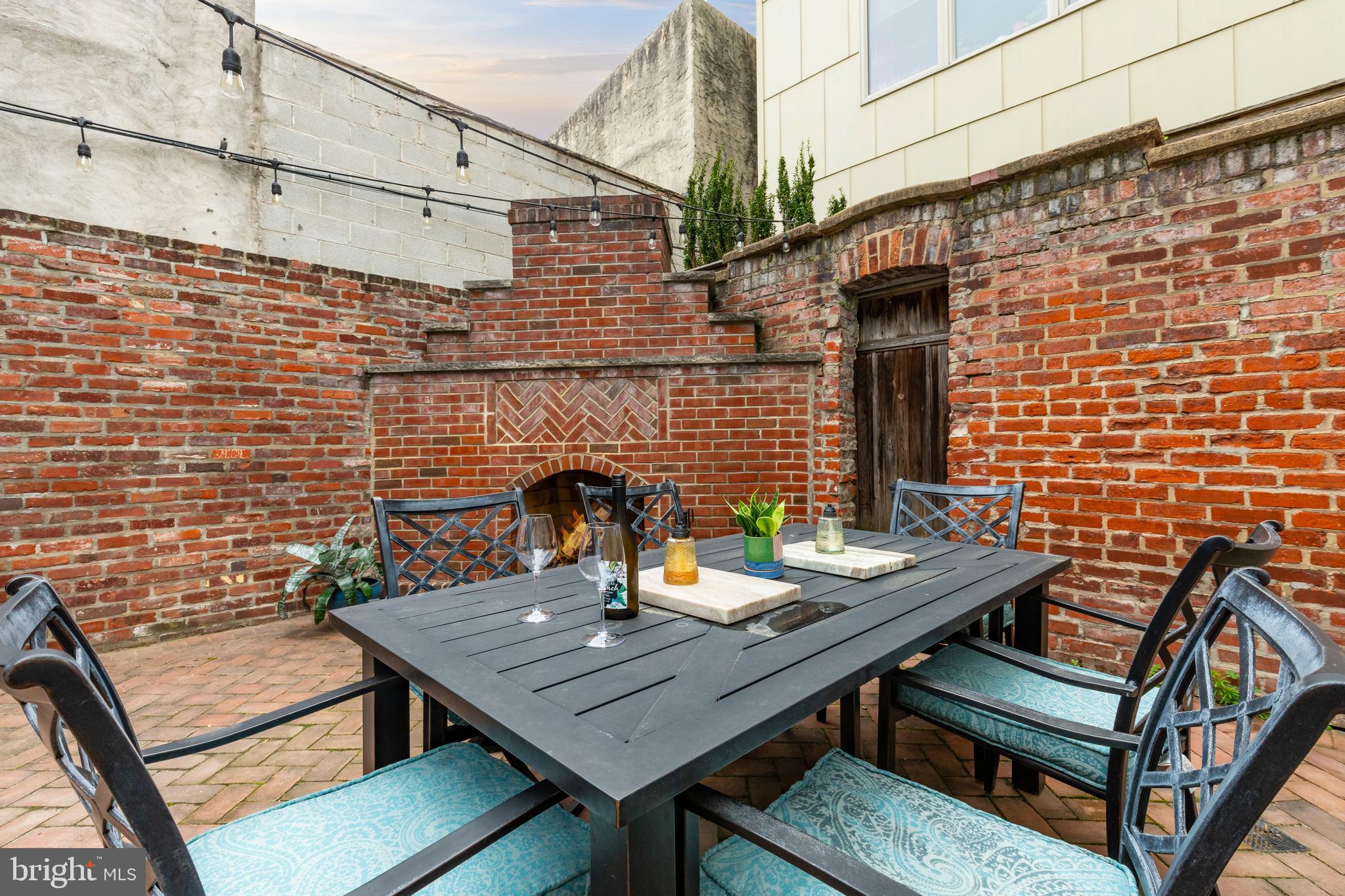 BELLA VISTA - Residential