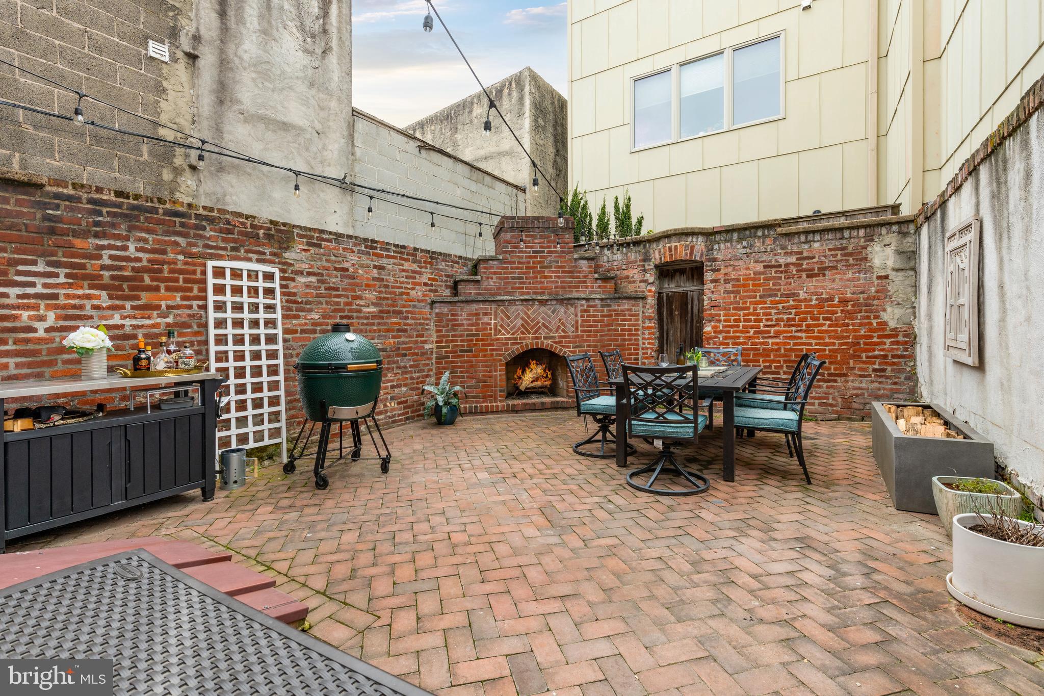 BELLA VISTA - Residential