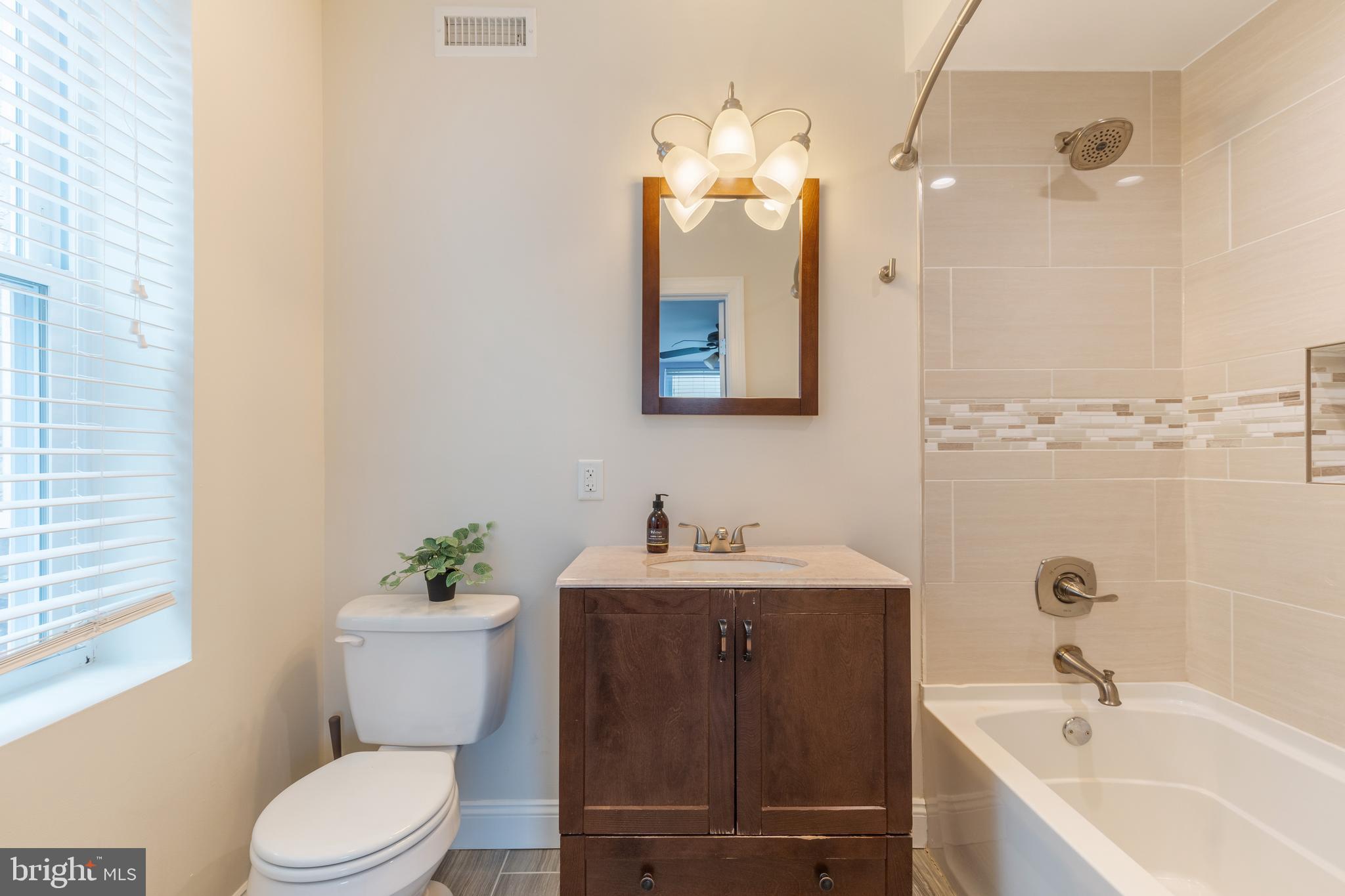 BELLA VISTA - Residential