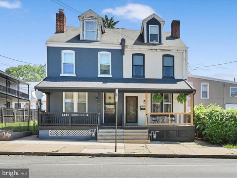 Photo of 629 S Prince Street, LANCASTER, PA 17603 (MLS # PALA2088500)