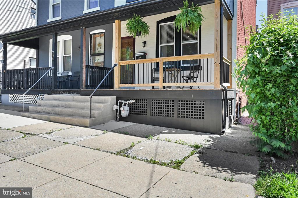 Photo of 629 S Prince Street, LANCASTER, PA 17603 (MLS # PALA2088500)