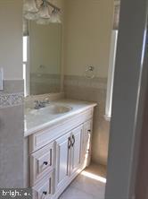 NORBECK ESTATES - Residential Lease