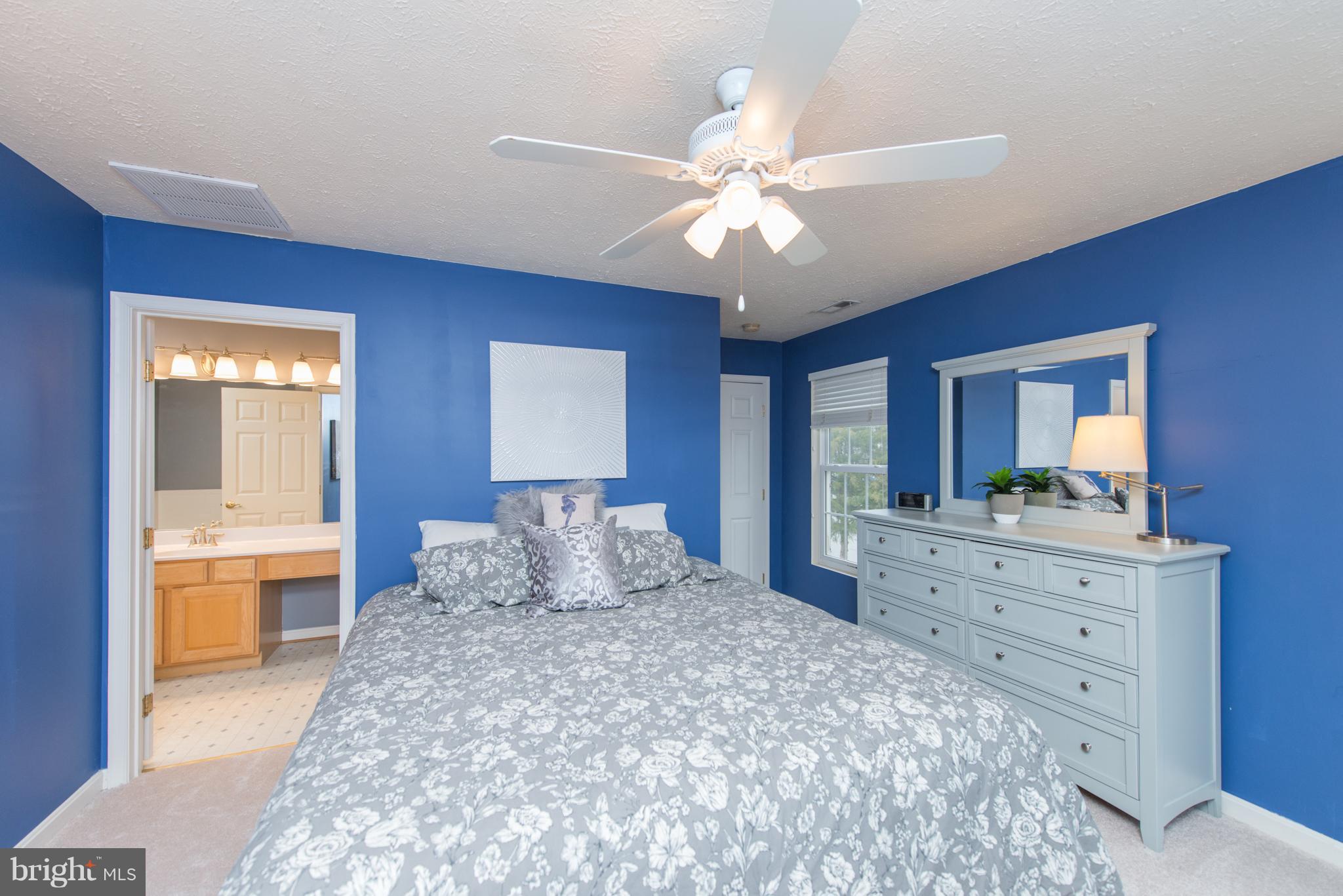 OYSTER HARBOR - Residential