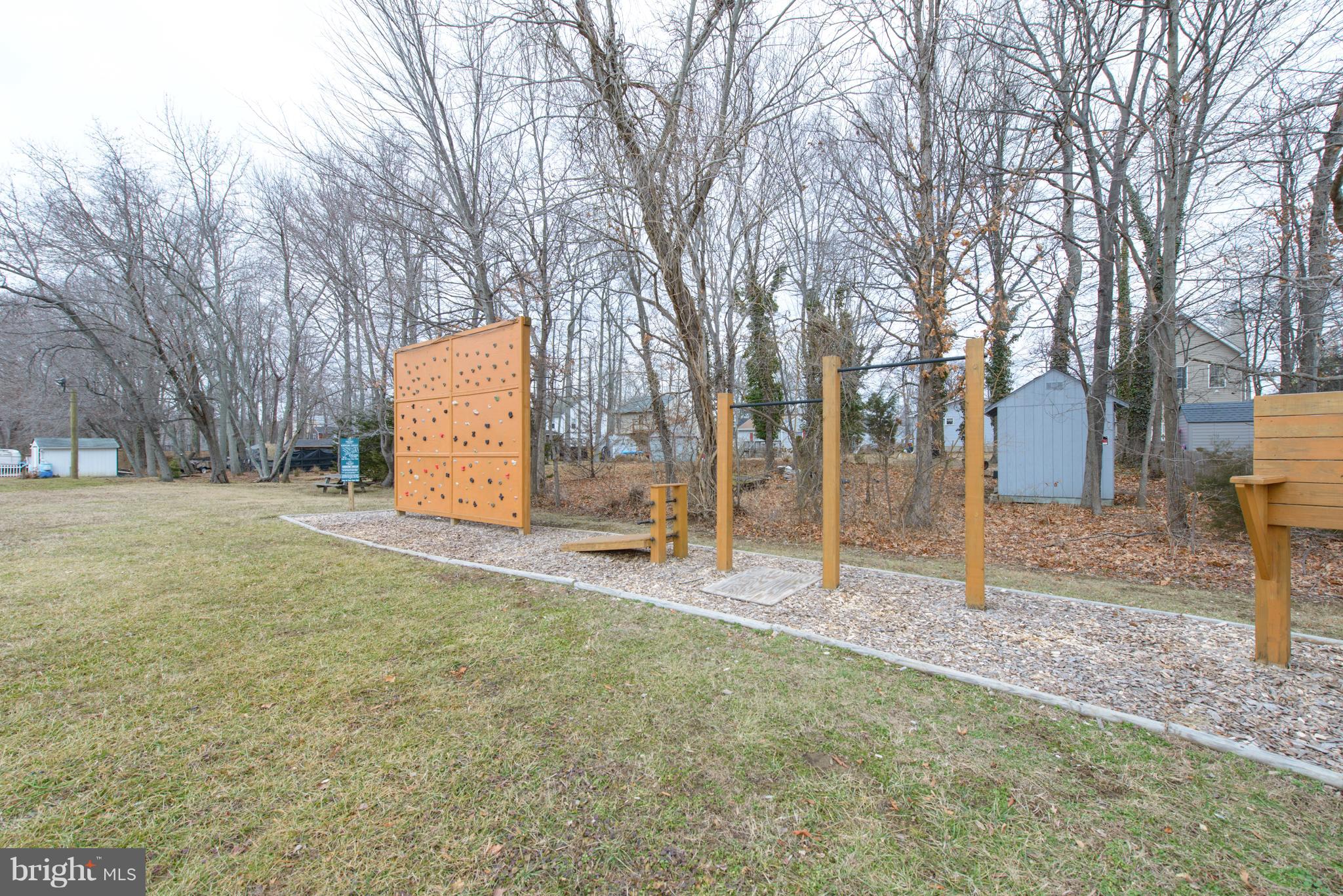 OYSTER HARBOR - Residential