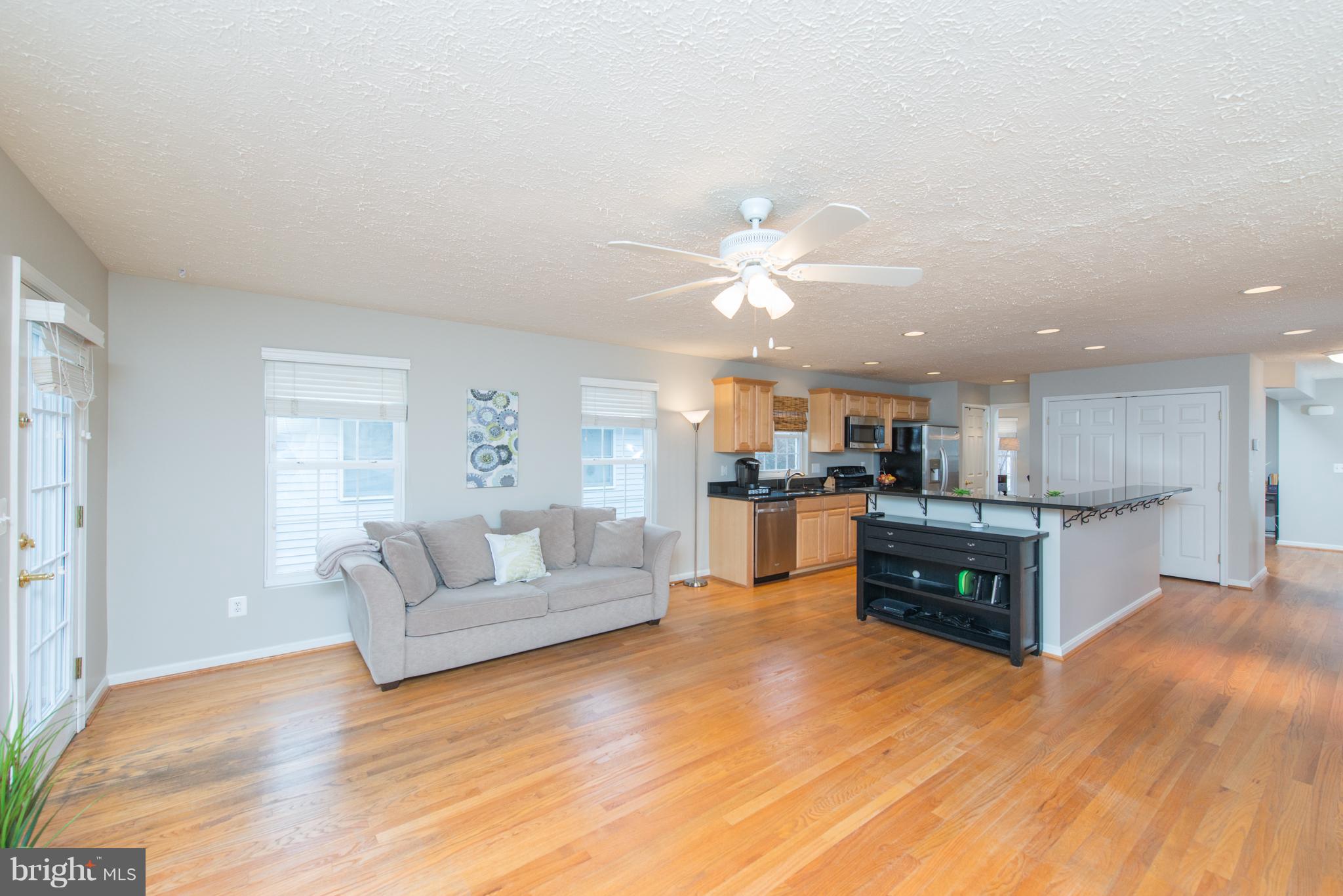 OYSTER HARBOR - Residential