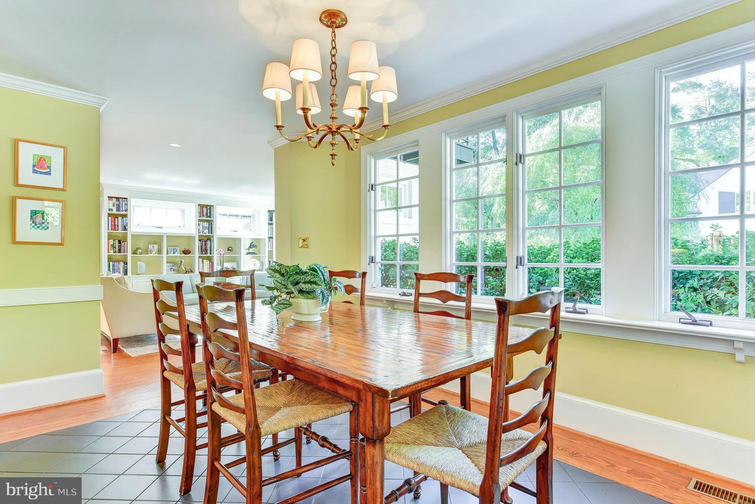 COLLEGE PARK - Residential