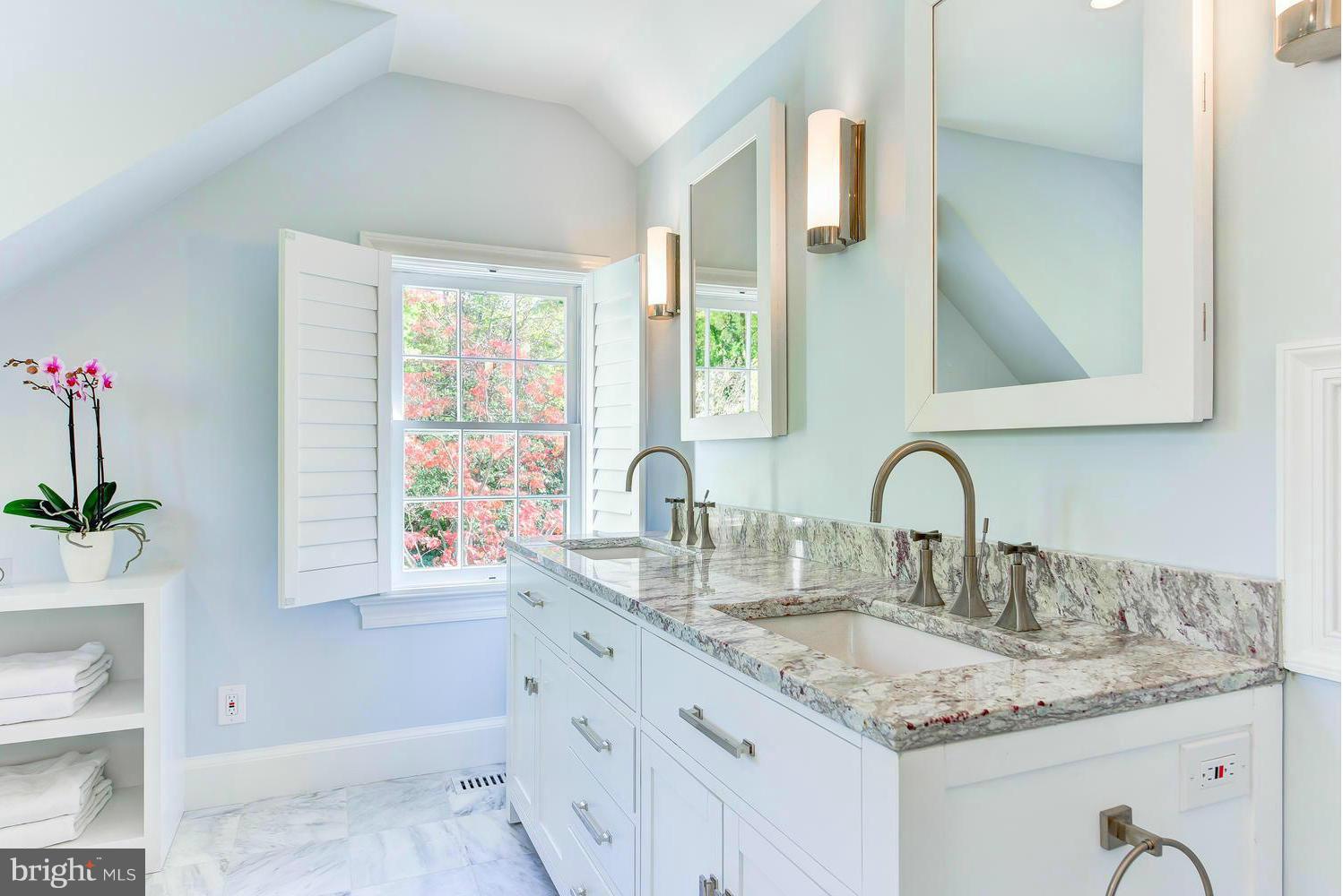 COLLEGE PARK - Residential