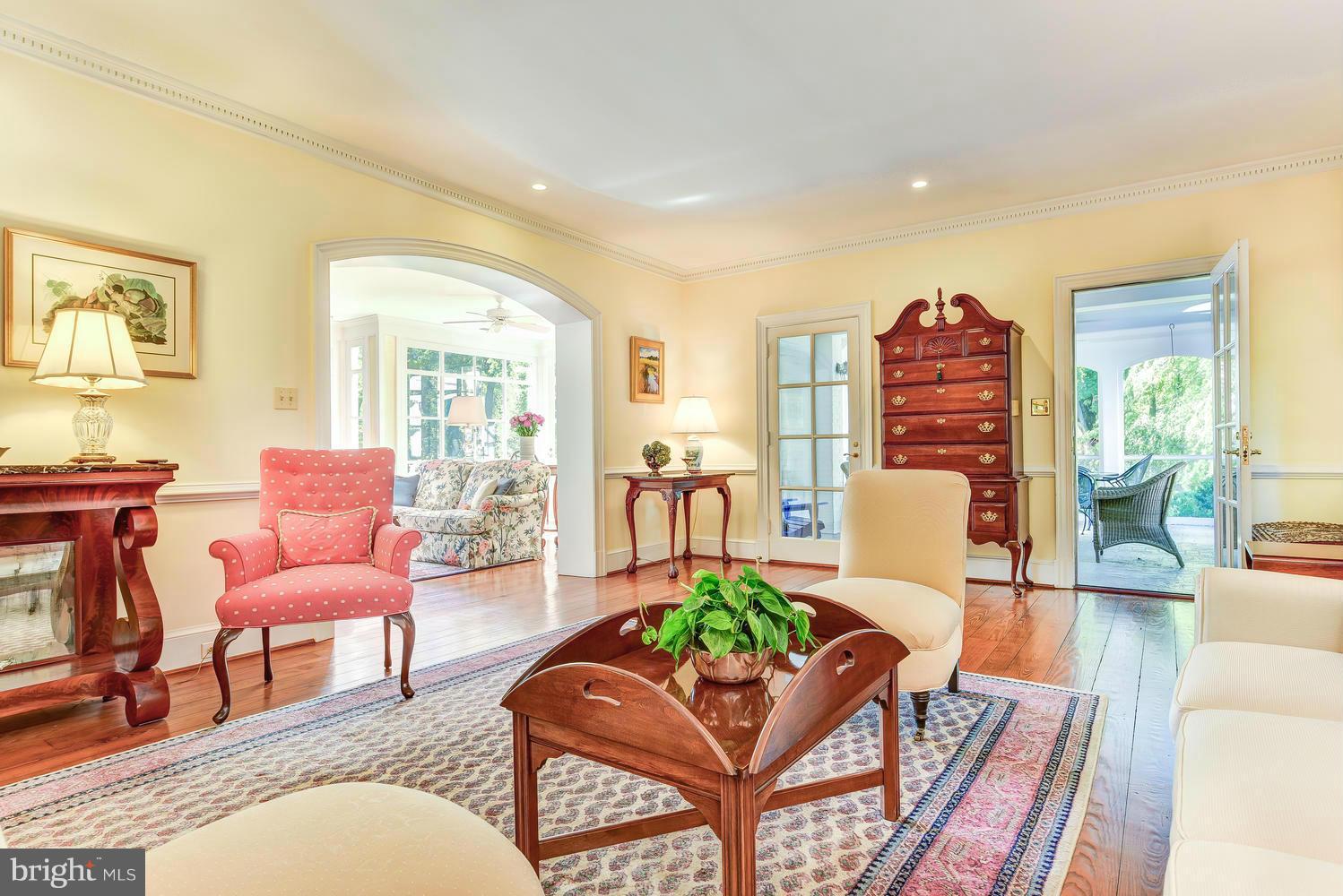 COLLEGE PARK - Residential