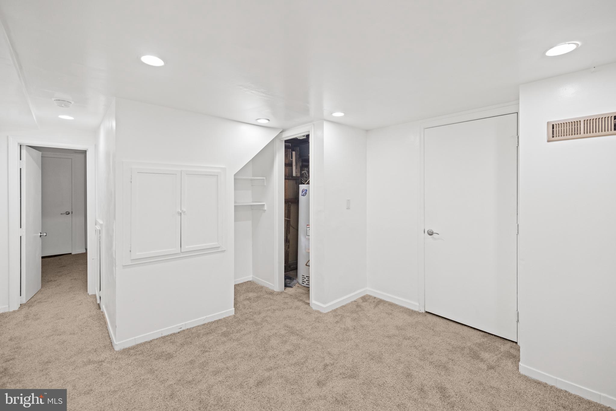 TYLER PARK - Residential Lease