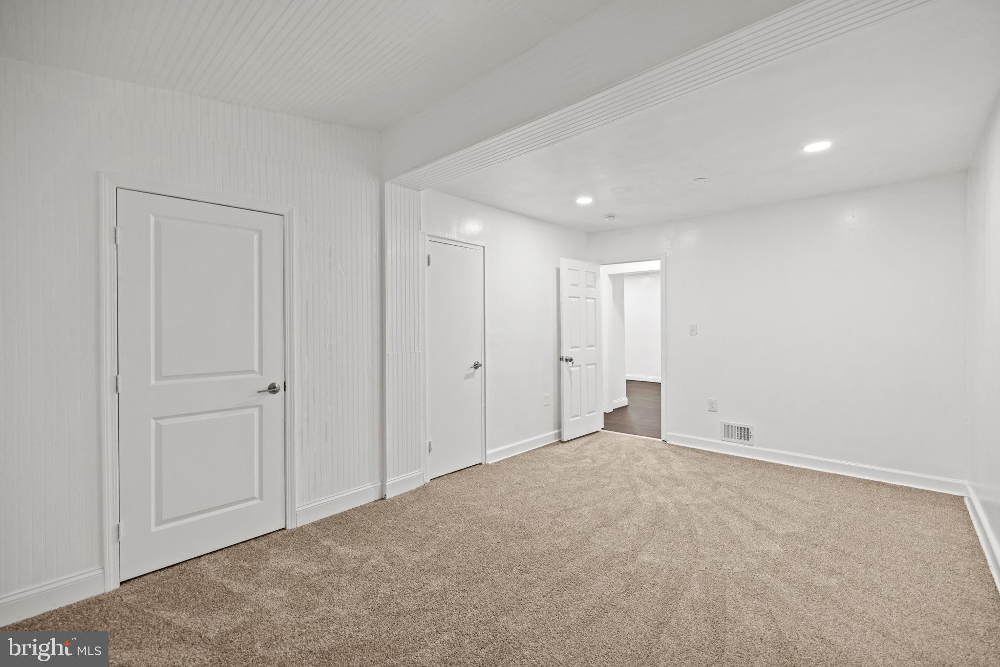 TYLER PARK - Residential Lease