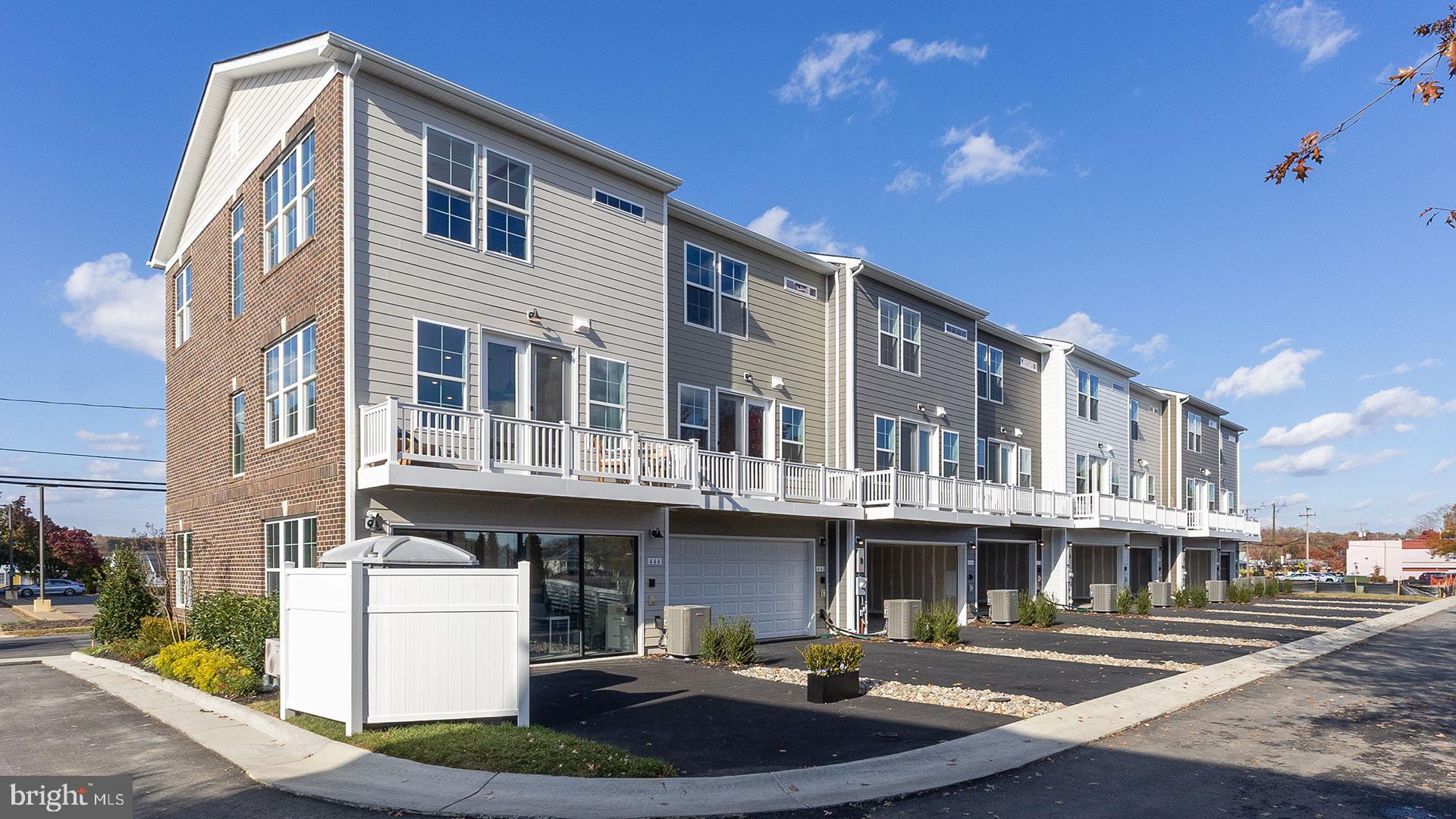 MARY'S LANDING - Residential