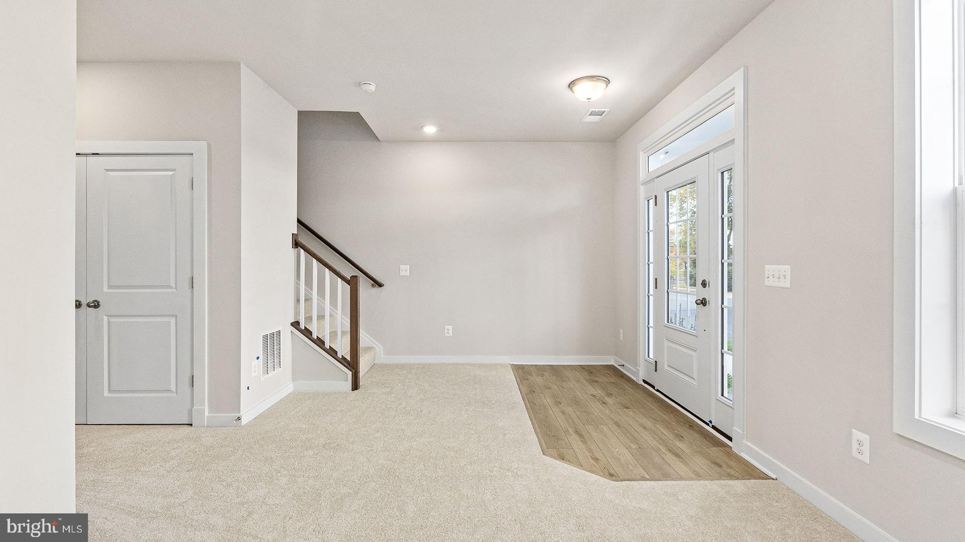 MARY'S LANDING - Residential