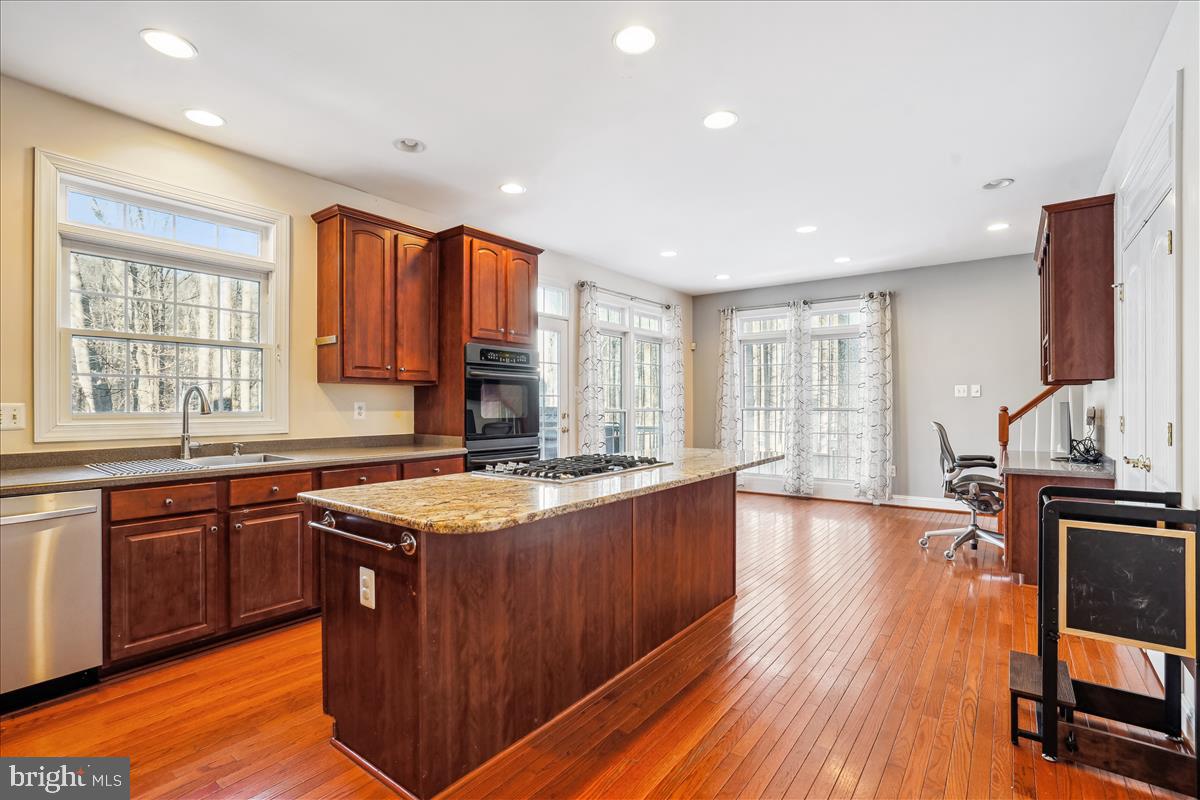 ASHTON PRESERVE - Residential