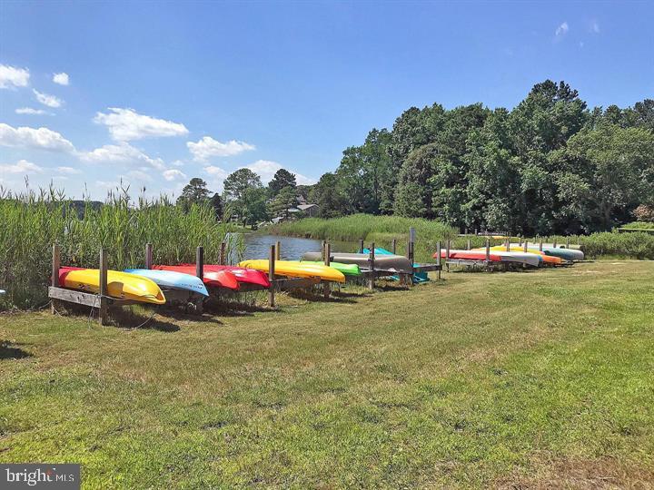 ANGOLA BEACH - Residential