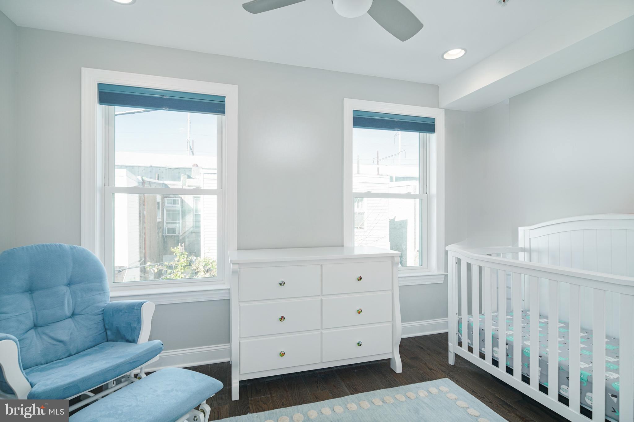 POINT BREEZE - Residential