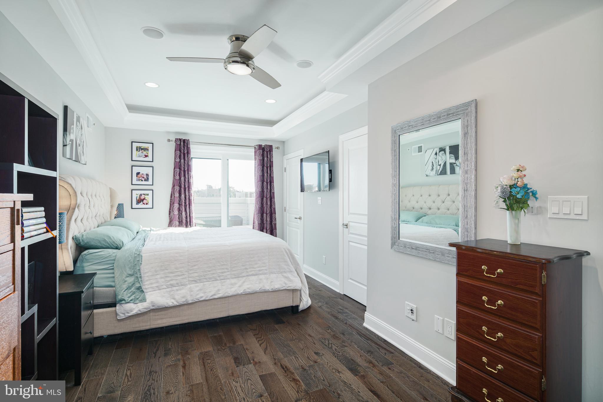 POINT BREEZE - Residential