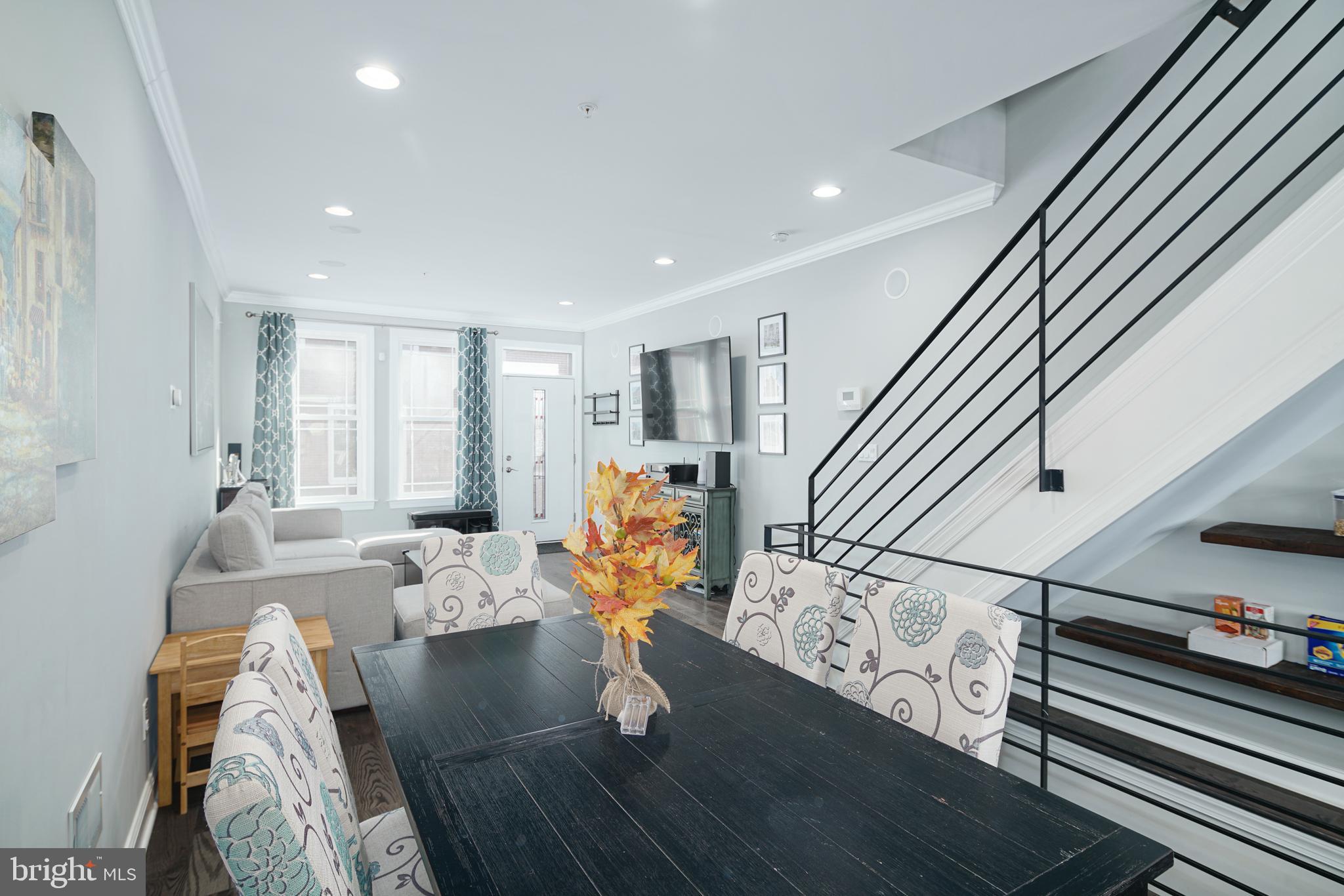 POINT BREEZE - Residential