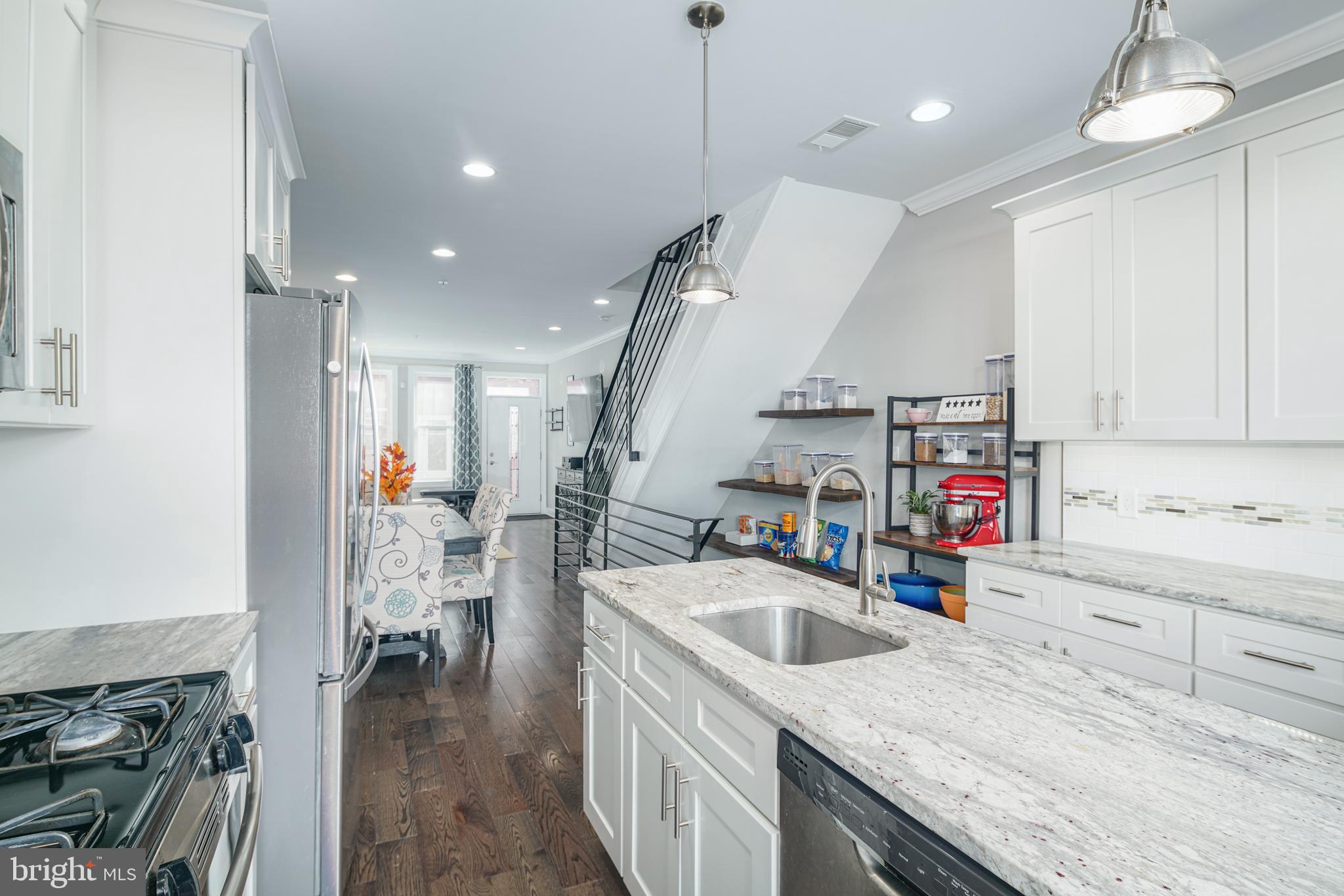 POINT BREEZE - Residential