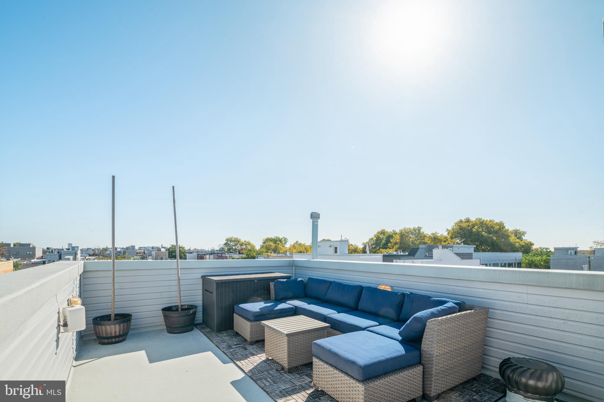 POINT BREEZE - Residential