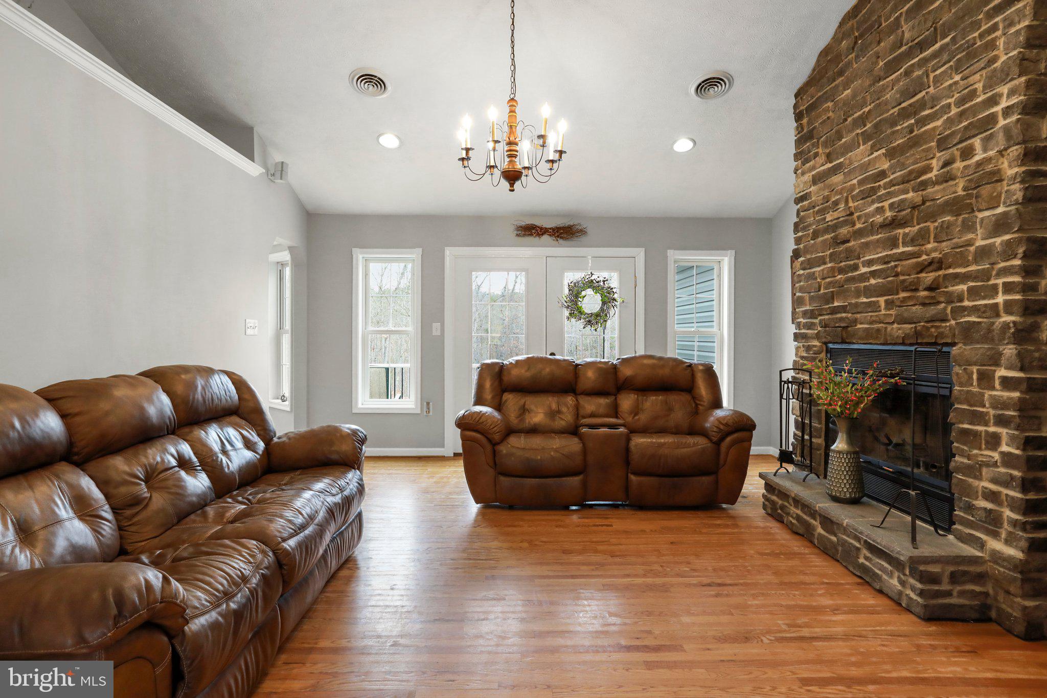 PINE RIDGE - Residential