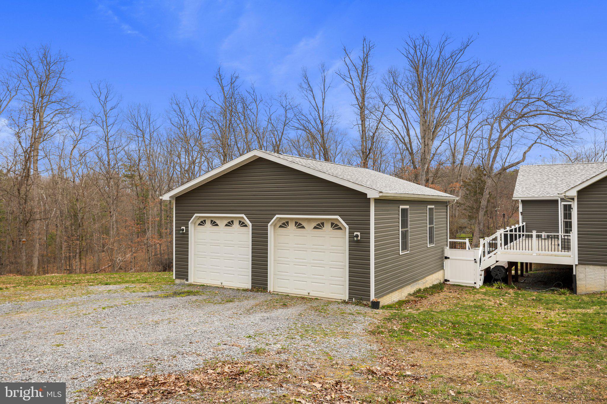 PINE RIDGE - Residential