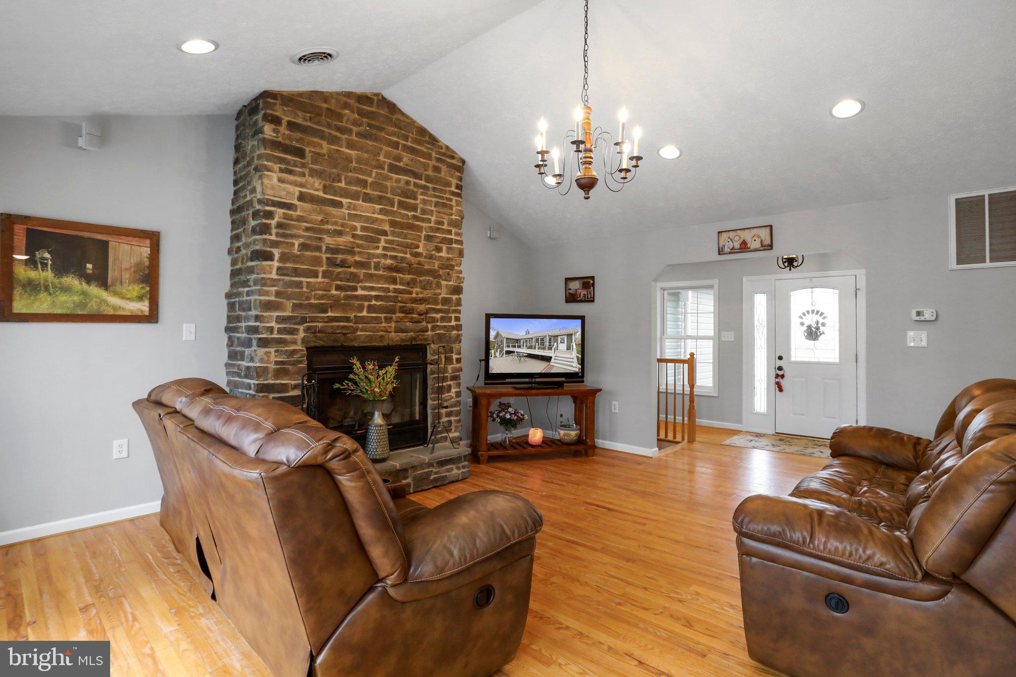 PINE RIDGE - Residential