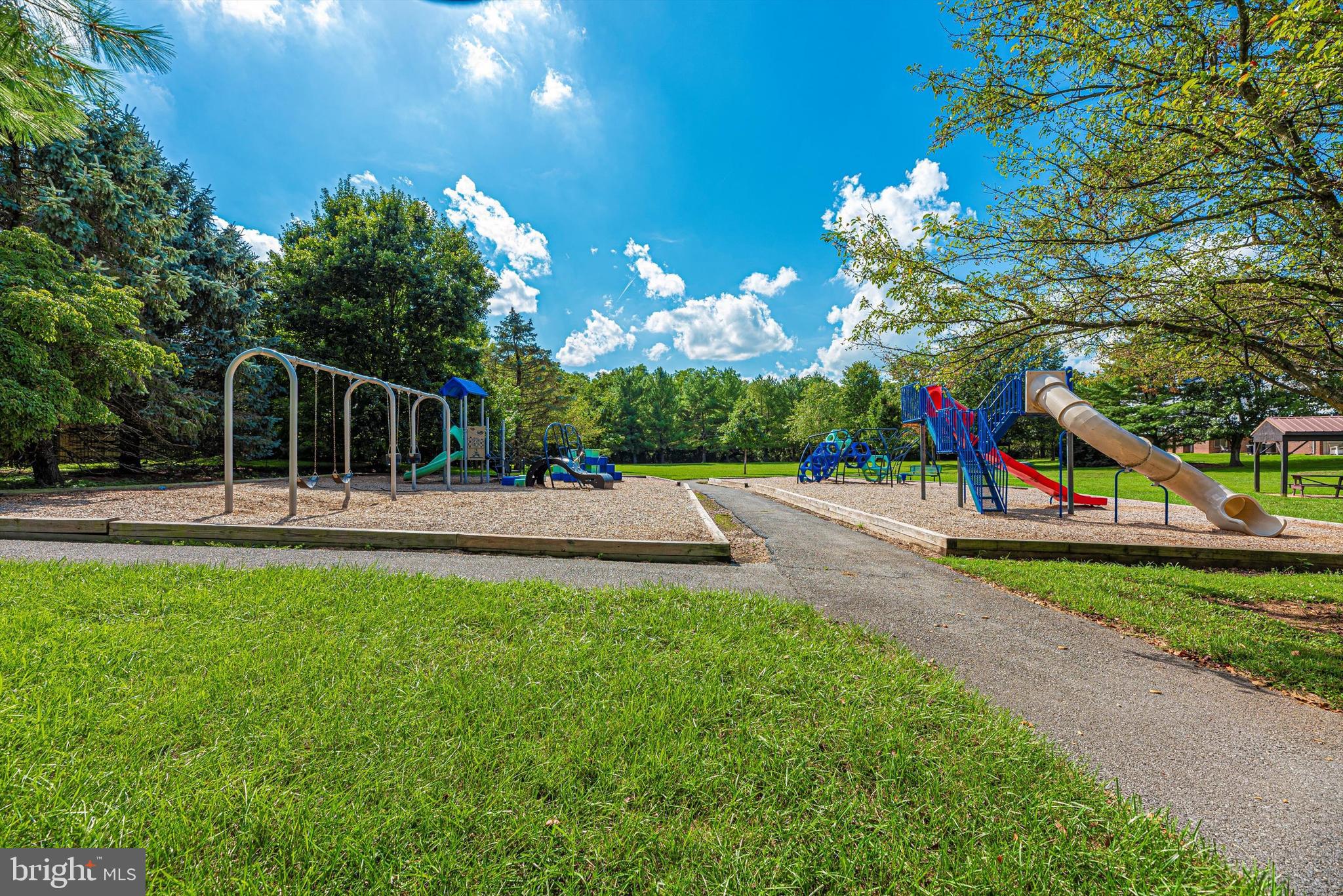 AVONDALE CONDOMINIUM - Residential