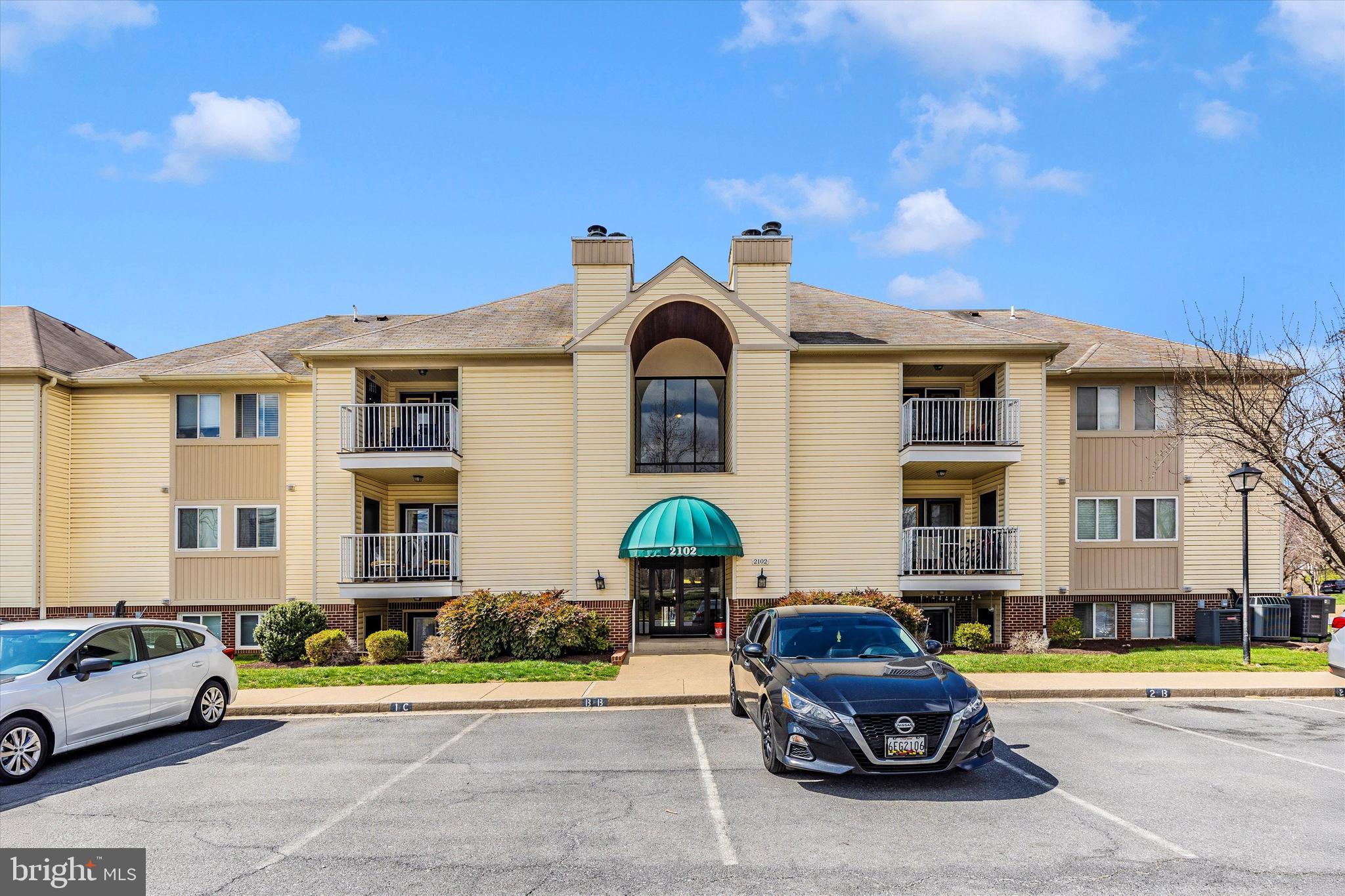 AVONDALE CONDOMINIUM - Residential