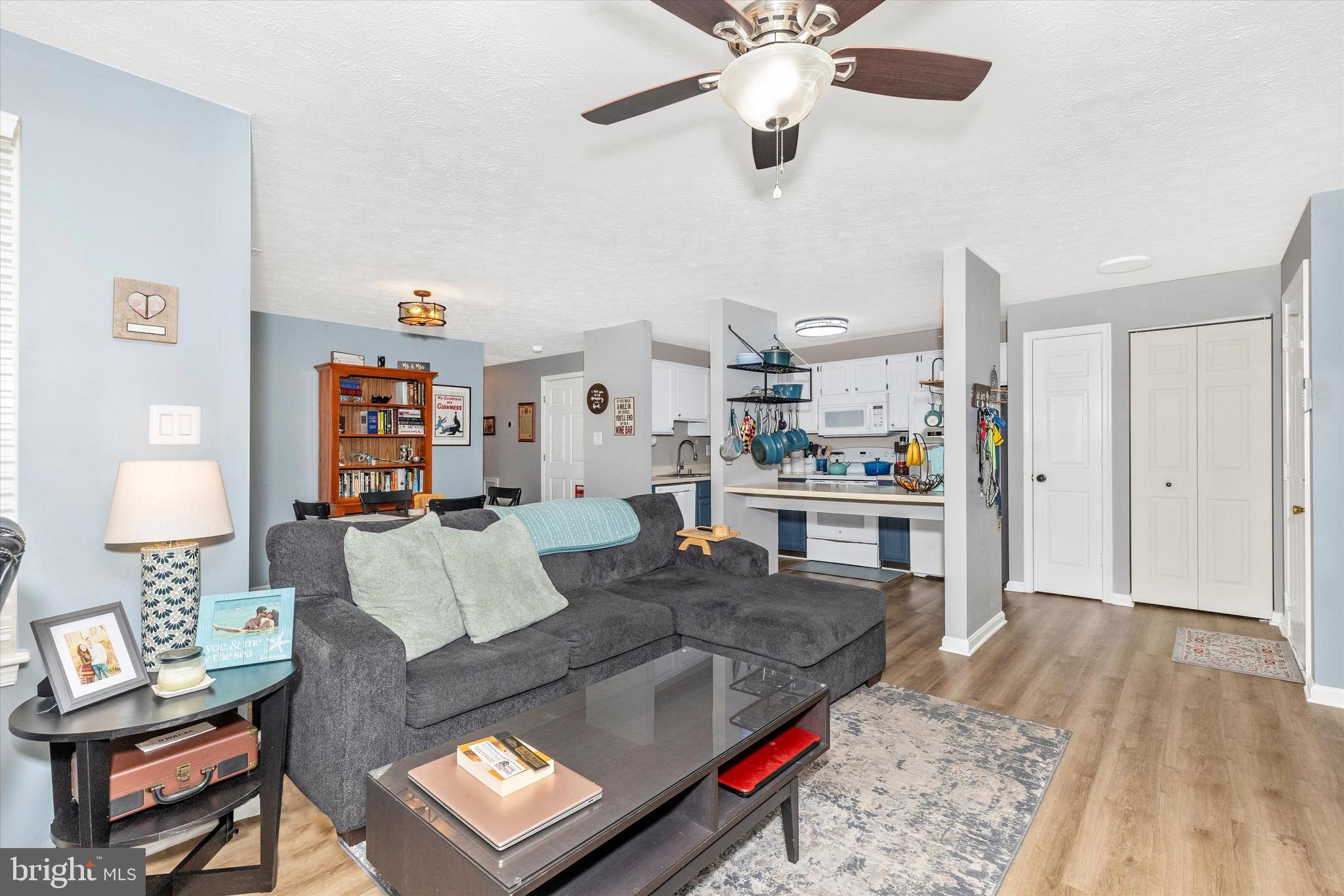 AVONDALE CONDOMINIUM - Residential