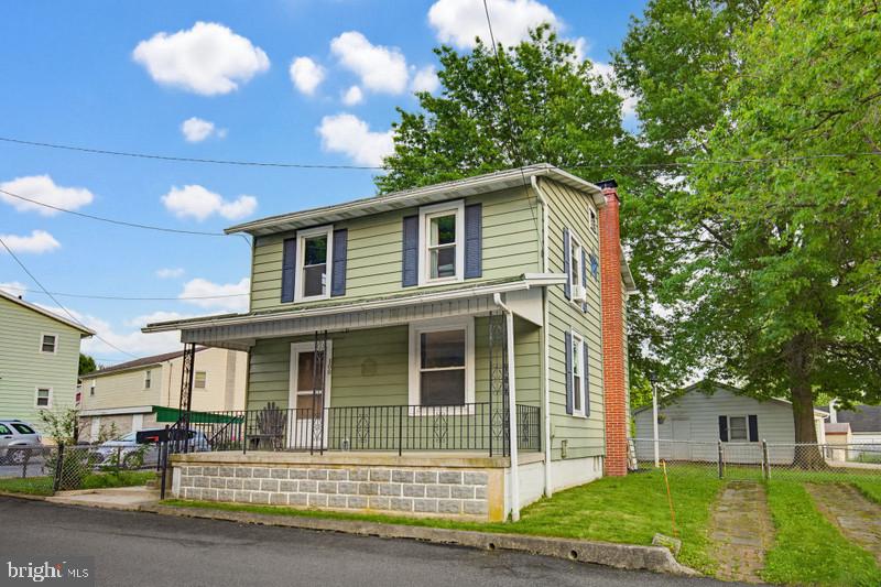 108 ROSE LANE