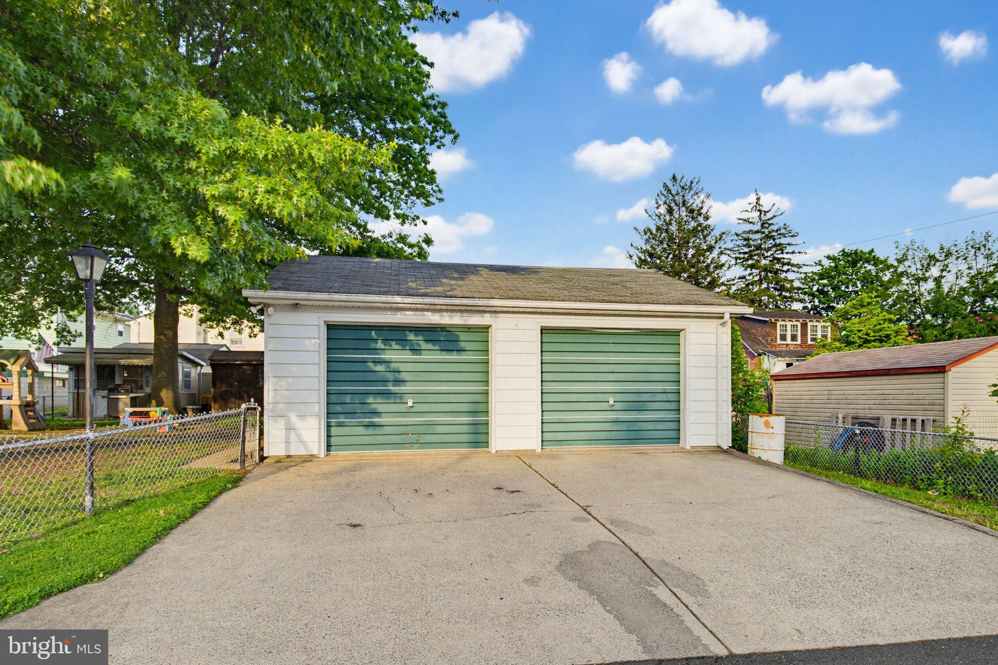 108 ROSE LANE