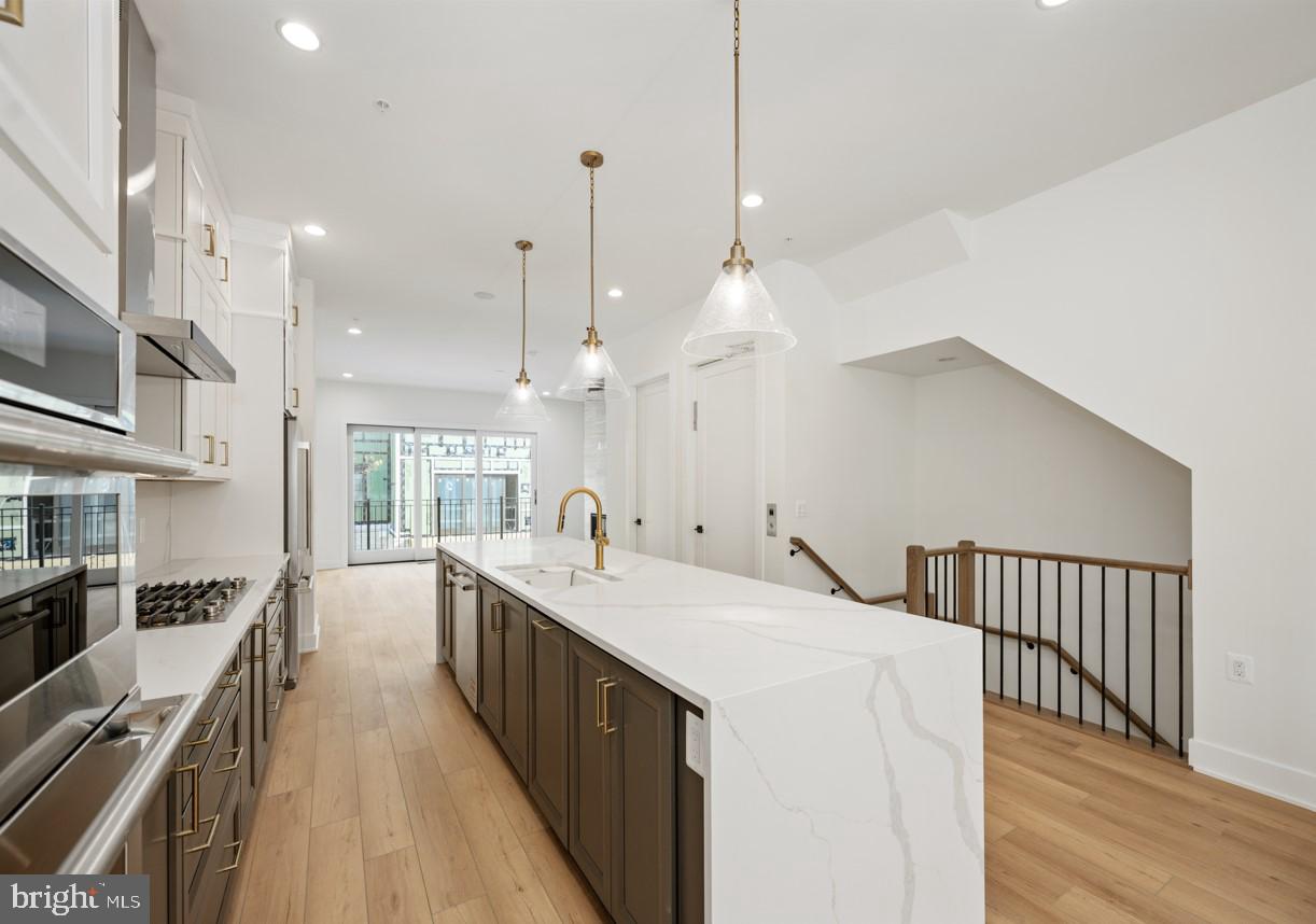 CHEVY CHASE CROSSING - Residential