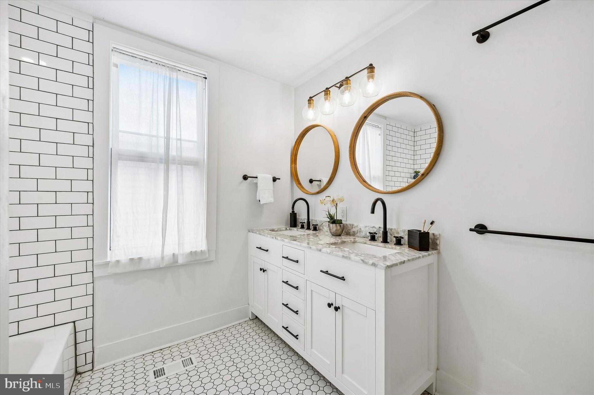 NEWBOLD - Residential