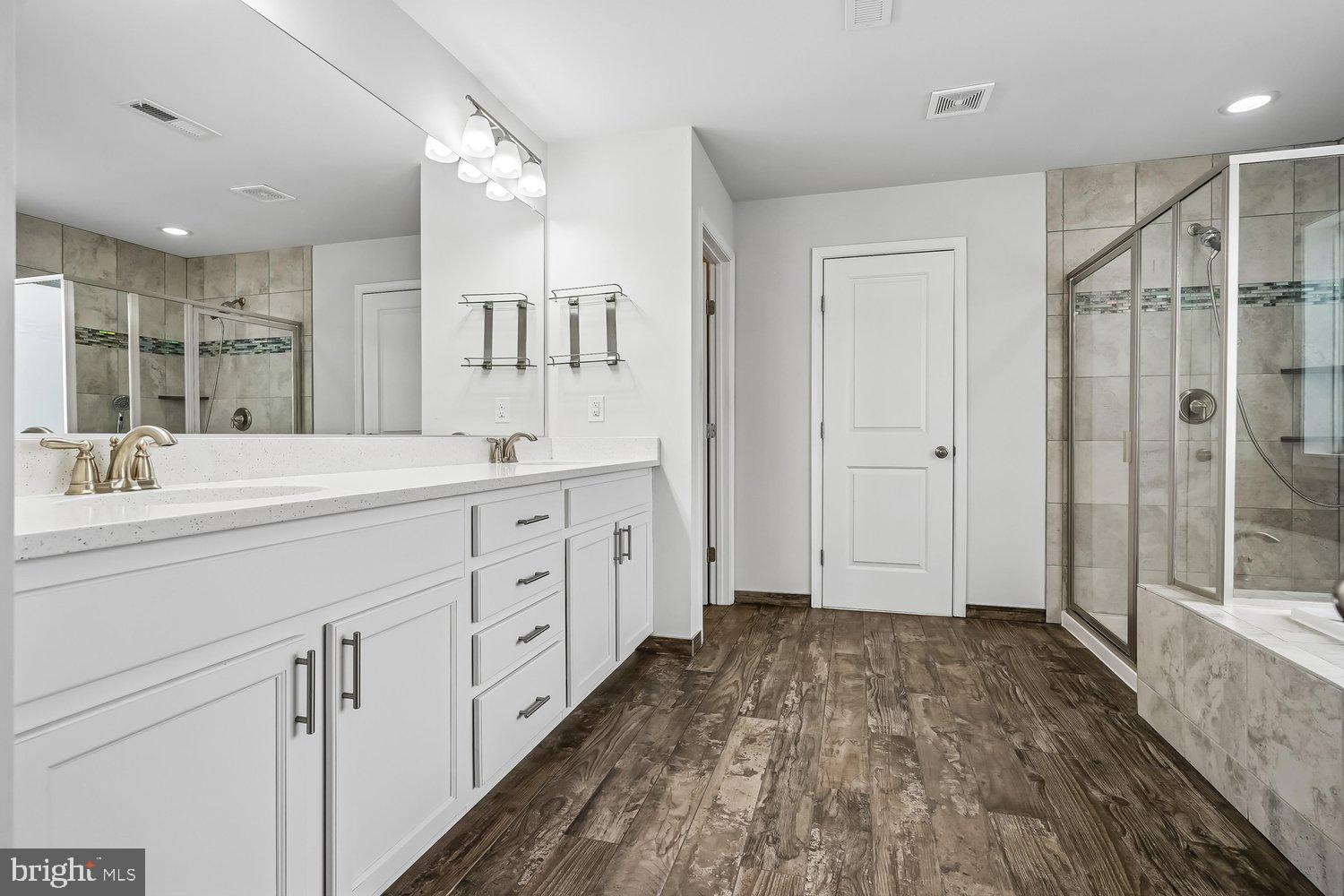 COPPER MILL ESTATES - Residential