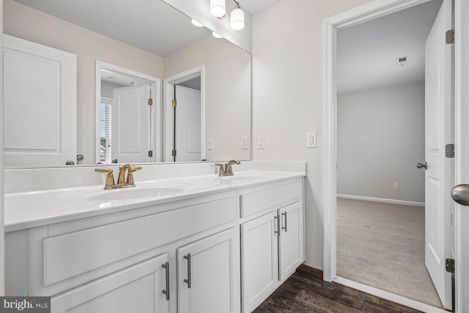 COPPER MILL ESTATES - Residential